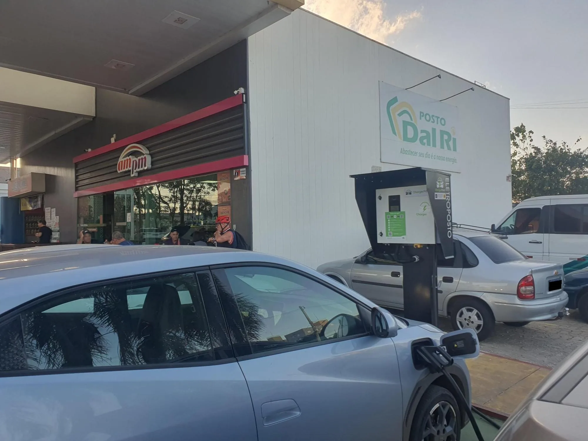 POSTO DE COMBUSTIVEIS DAL RI (CHARGER POINT)