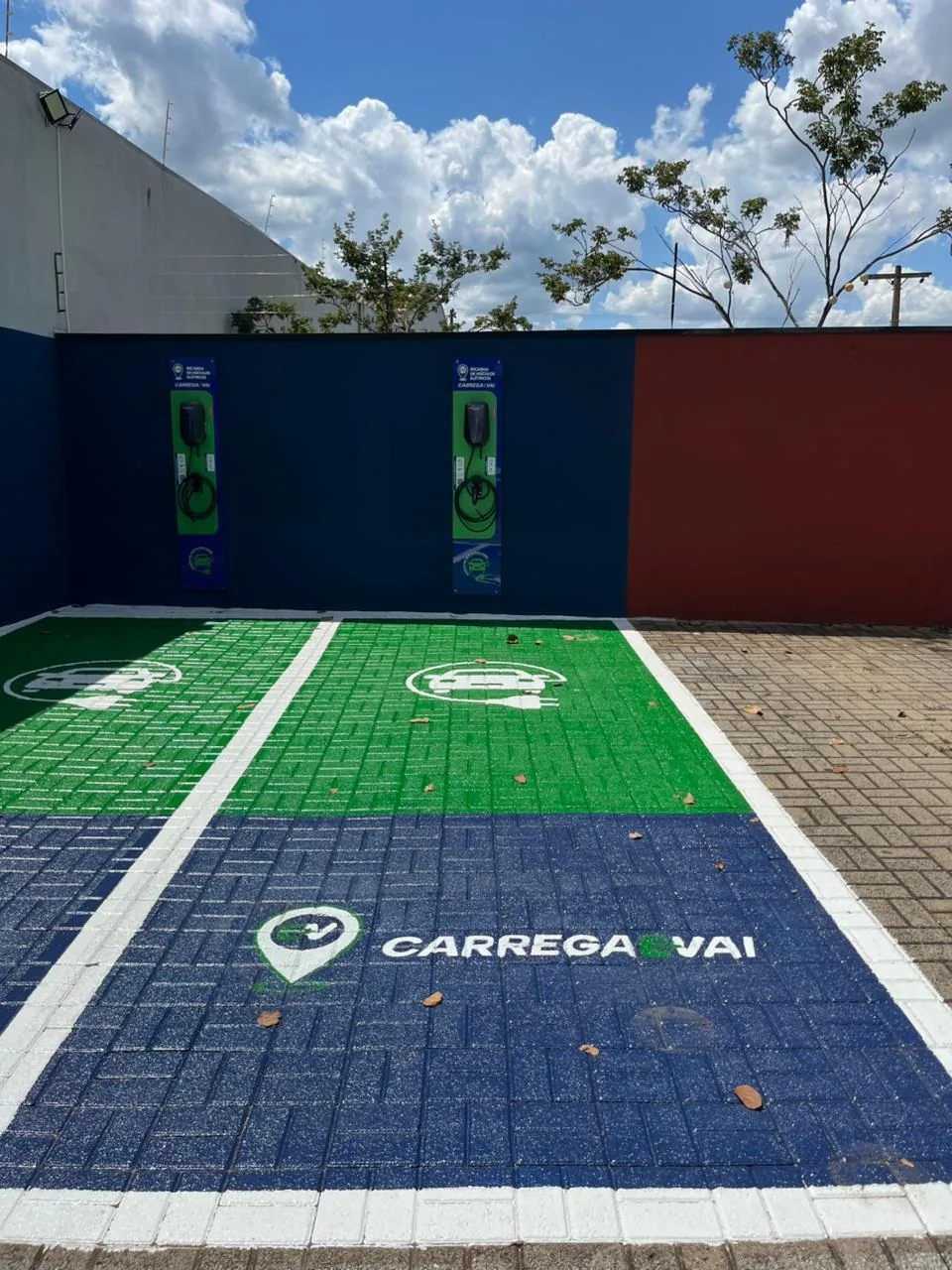 CARREGAEVAI | STUDIO MOVING AC 01