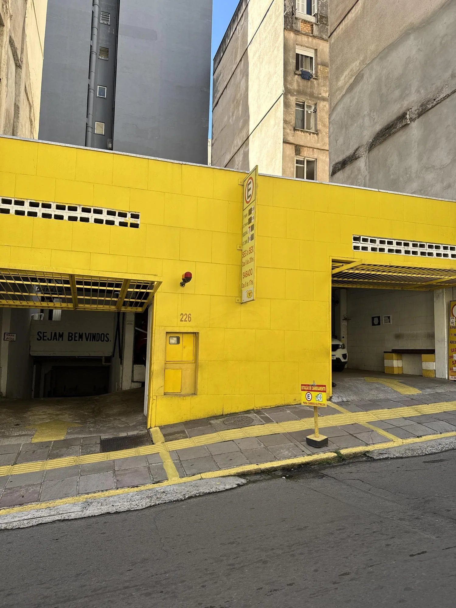 ESTACIONAMENTO VITORINO