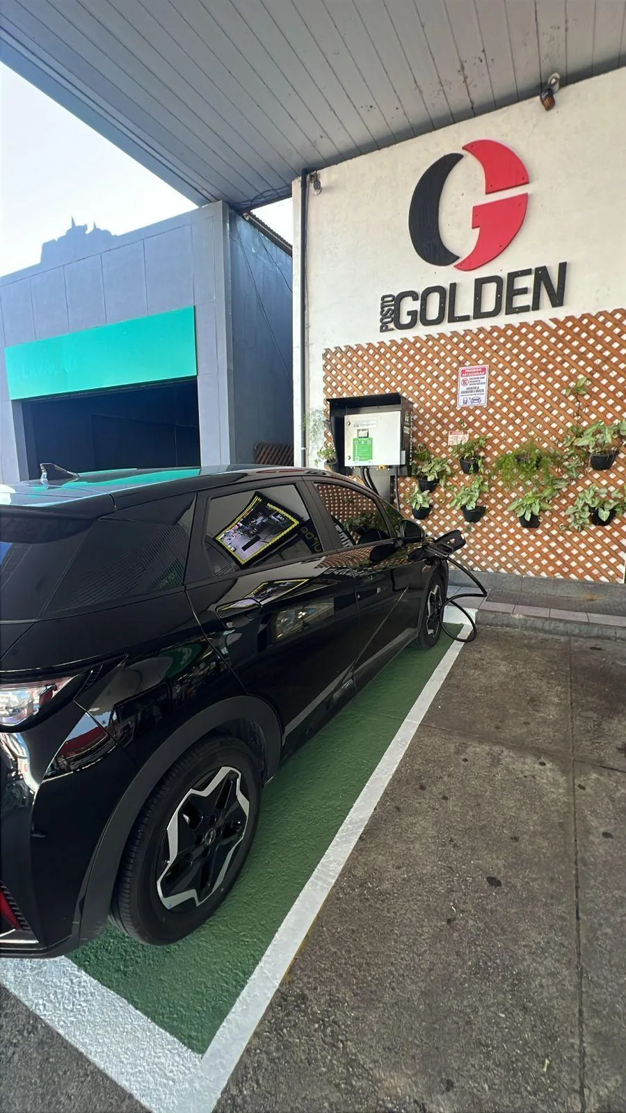 POSTO GOLDEN (CHARGERPOINT)