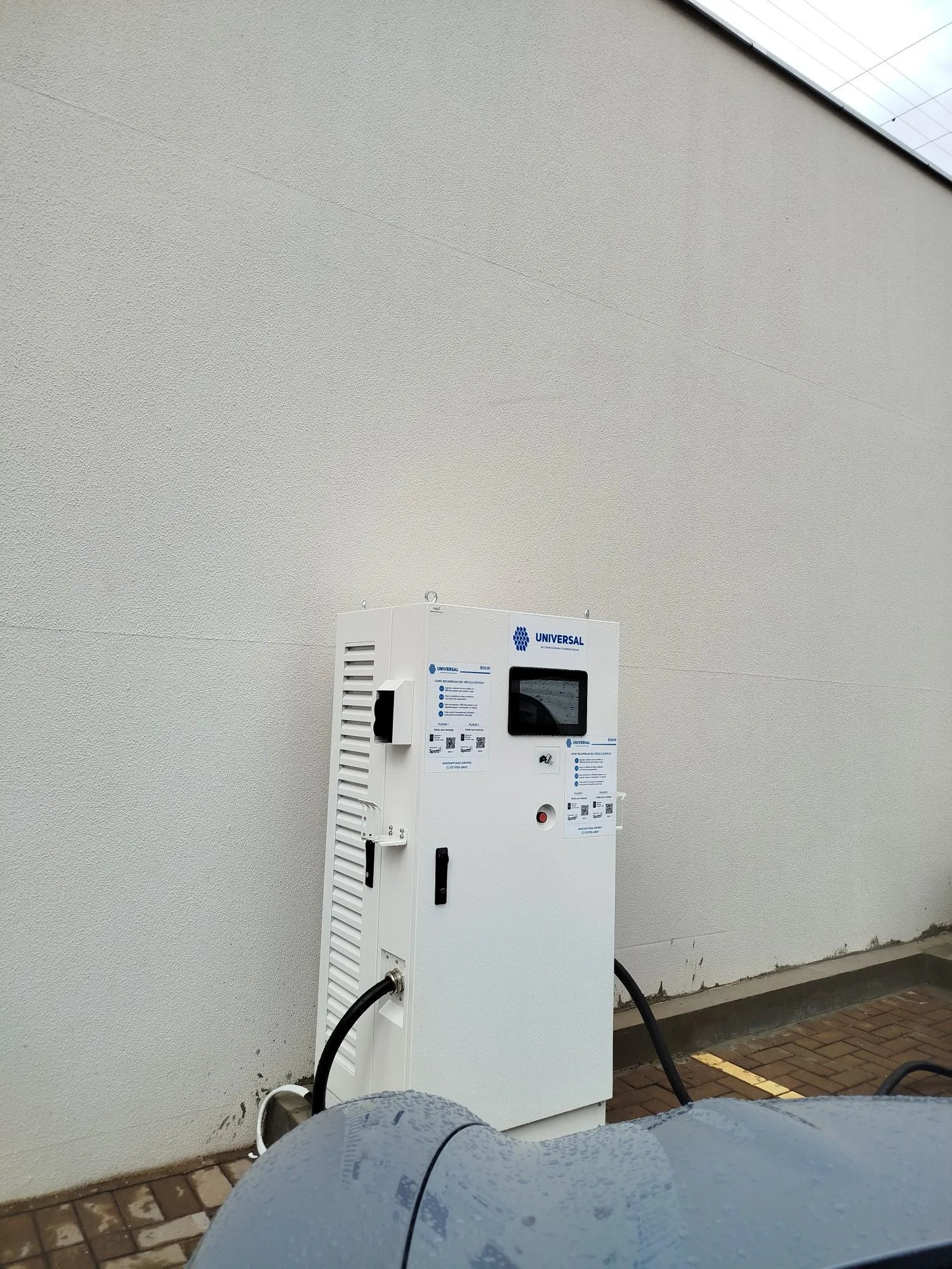 UNIVERSAL ELETROPOSTO - 80KW