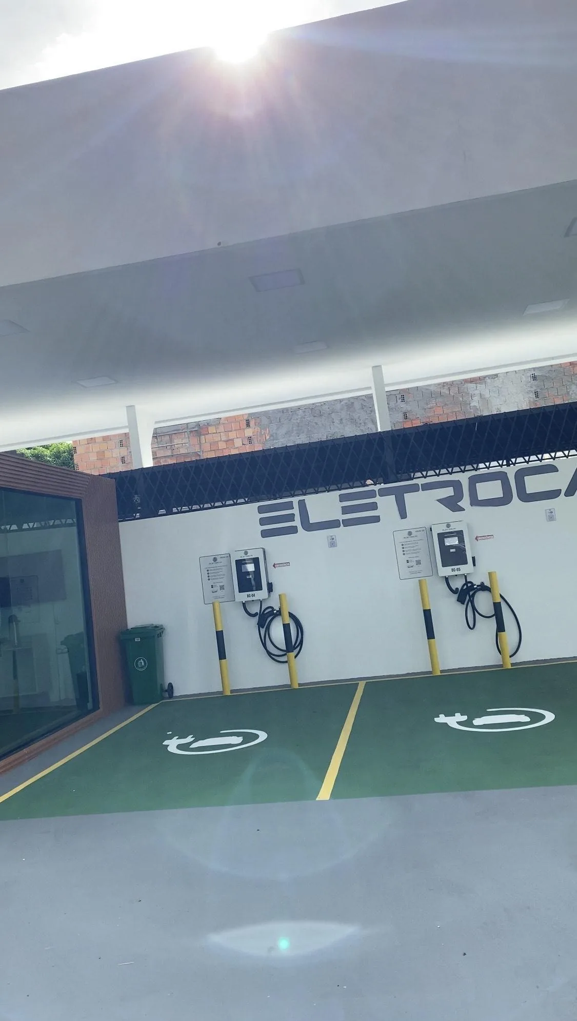 ELETROCAR ESTAÇÃO DE RECARGA