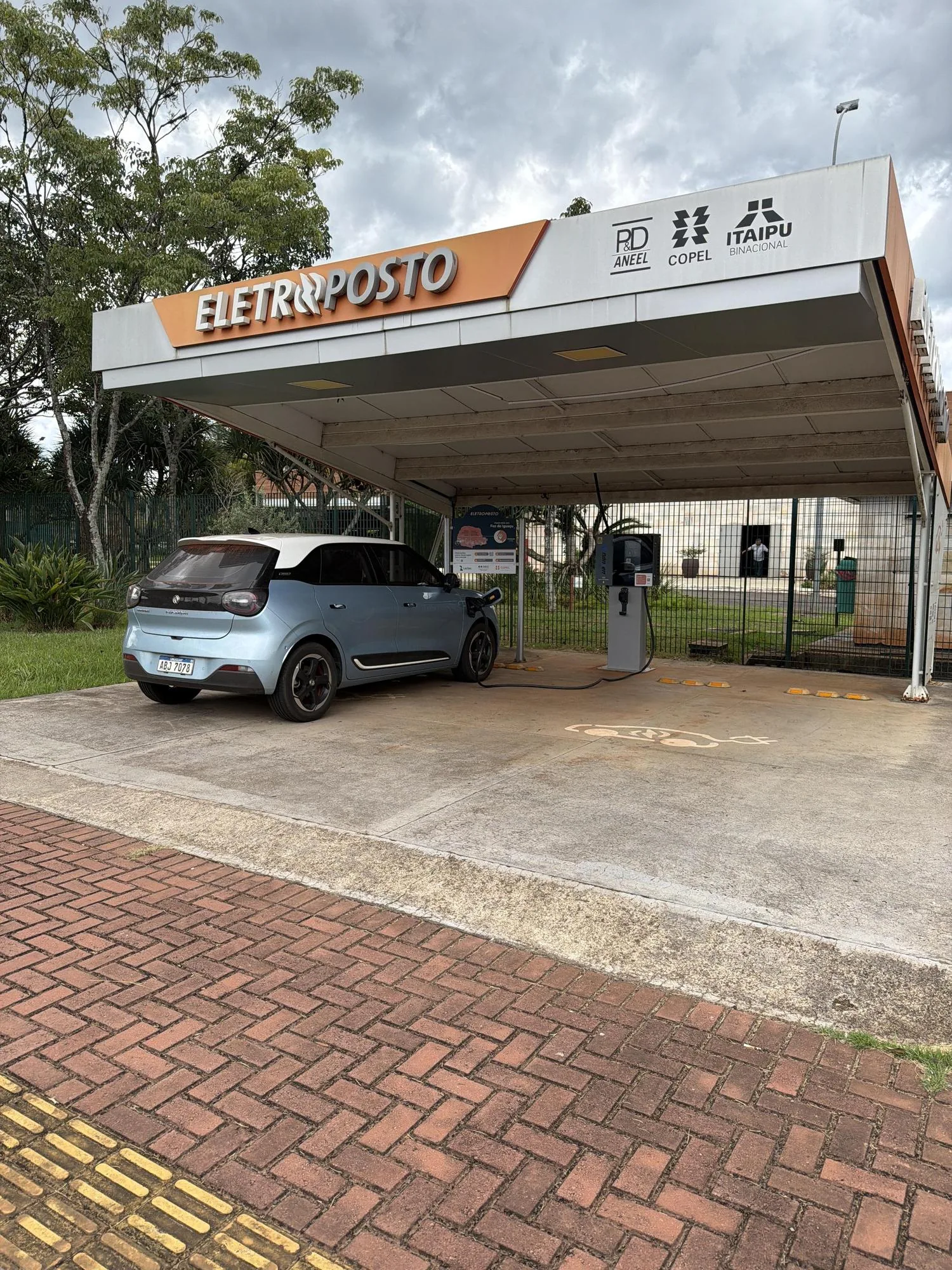 ELECTROPOSTO