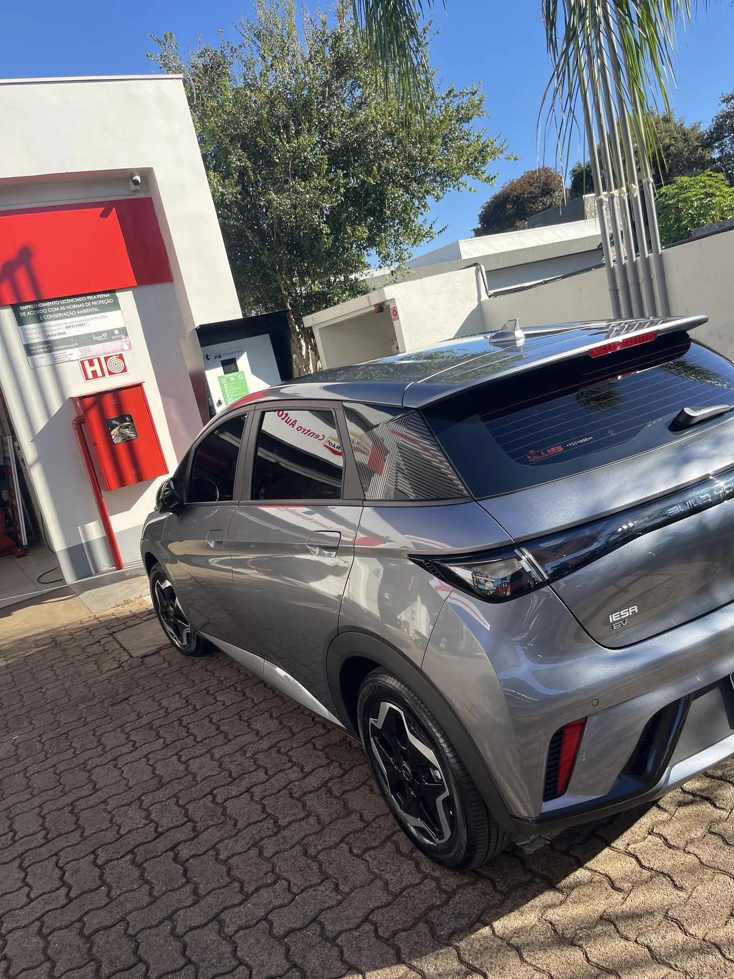 POSTO CHARÃO ( CHARGER POINT )