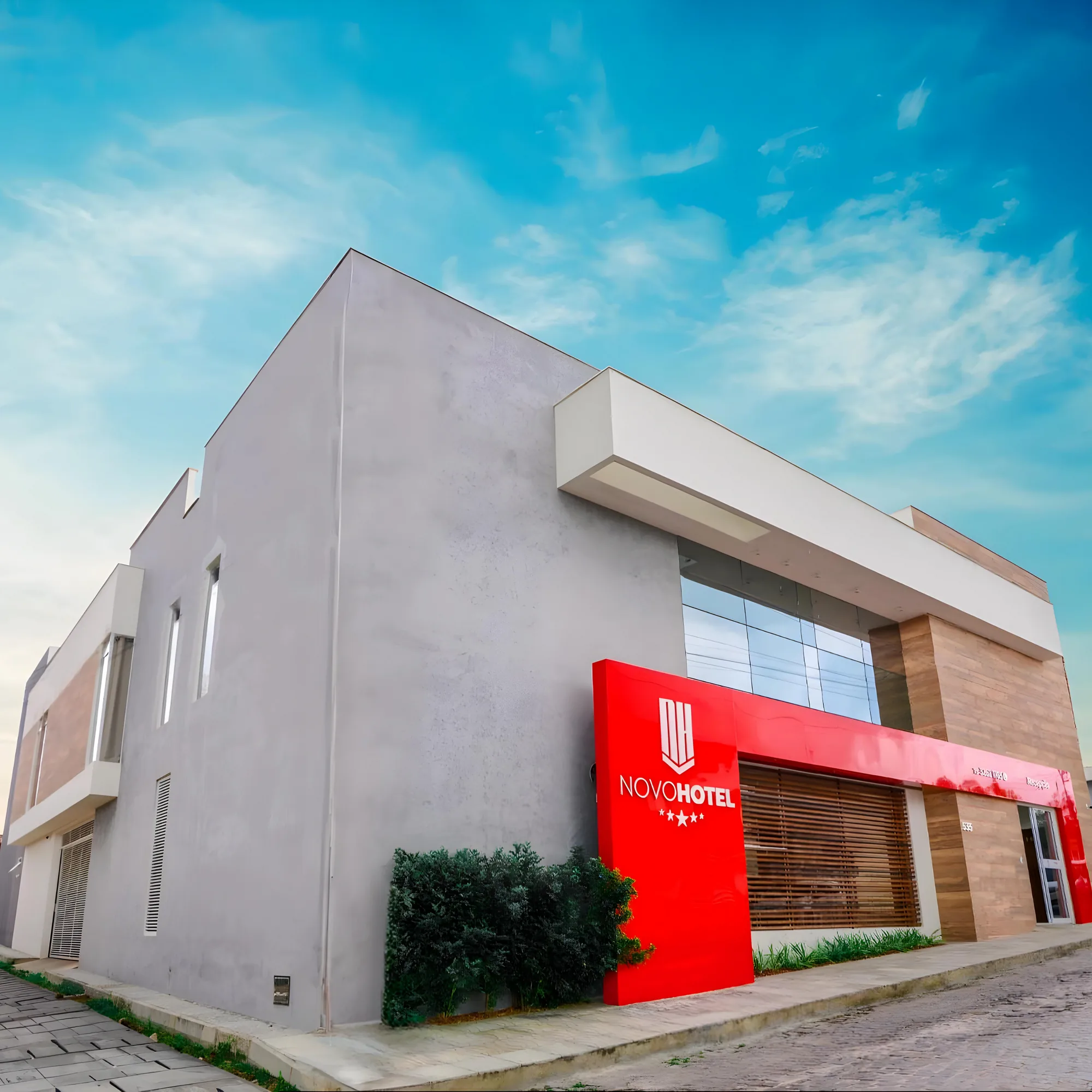 NOVO HOTEL