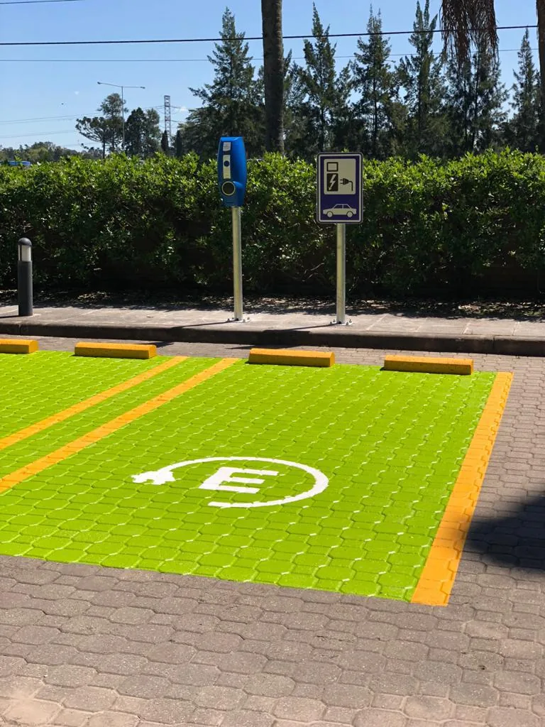 CHARGEBOXNER-SHERATON PILAR