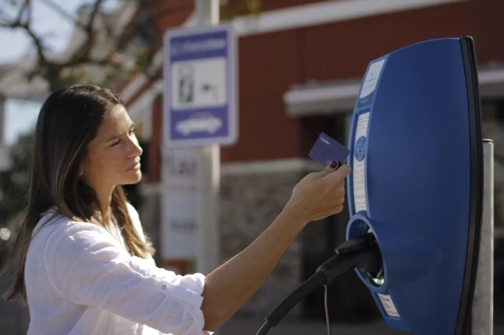 CHARGEBOXNET-REMEROS PLAZA
