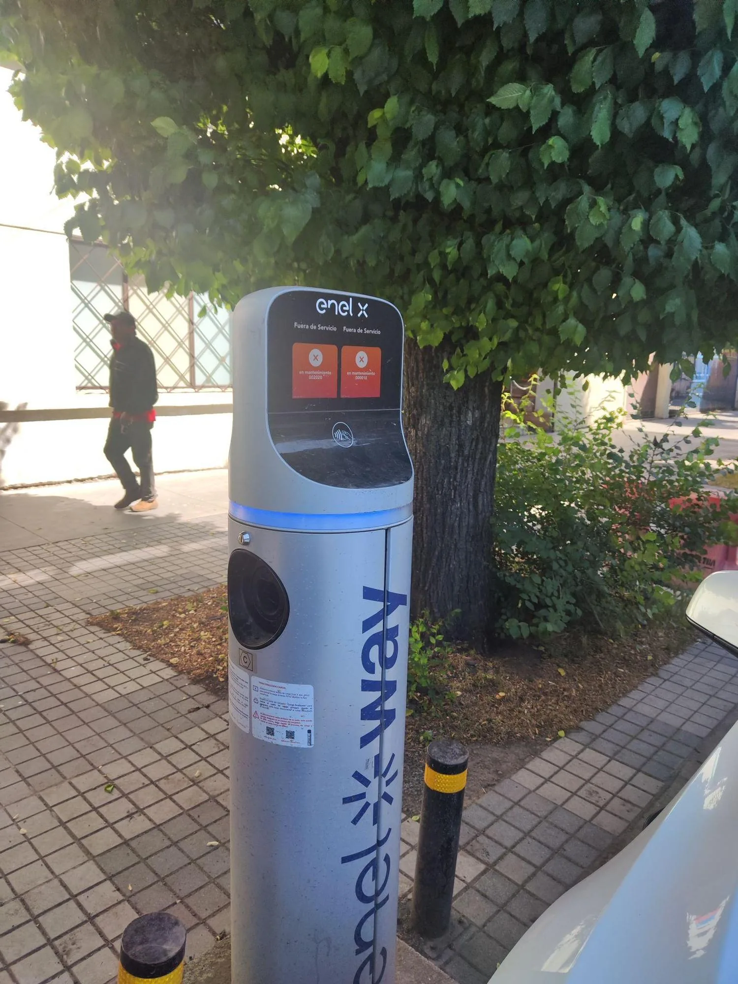ARAUCO ESTACIONAMIENTO / CARGA
