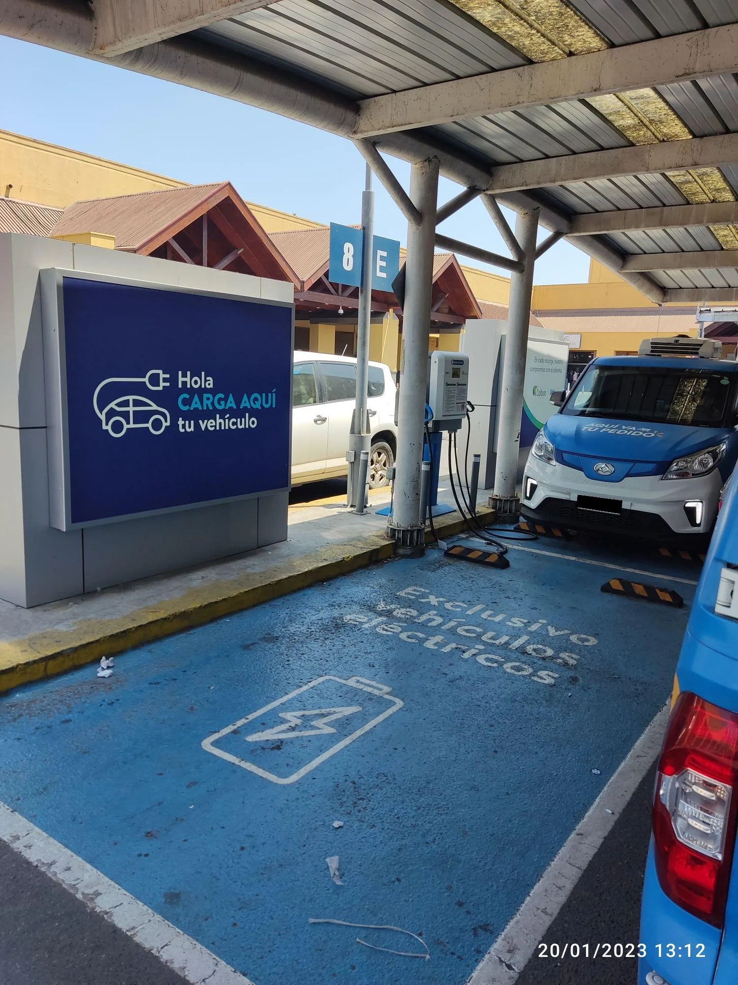 ESTACIONAMIENTO SUPERMERCADO LÍDER