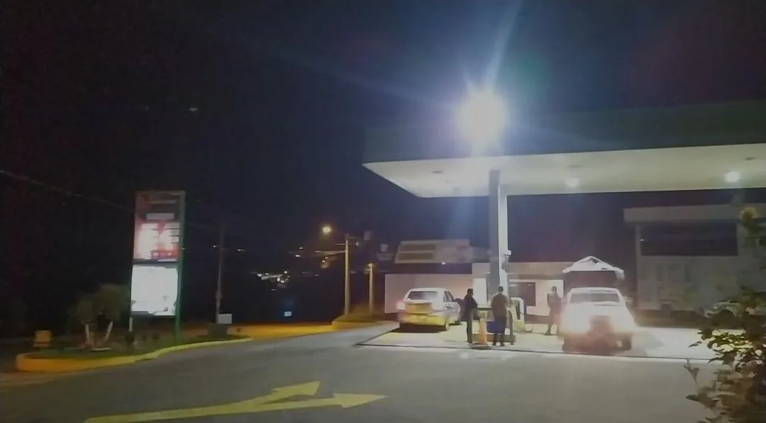 GASOLINERA LOS ARRAYANES