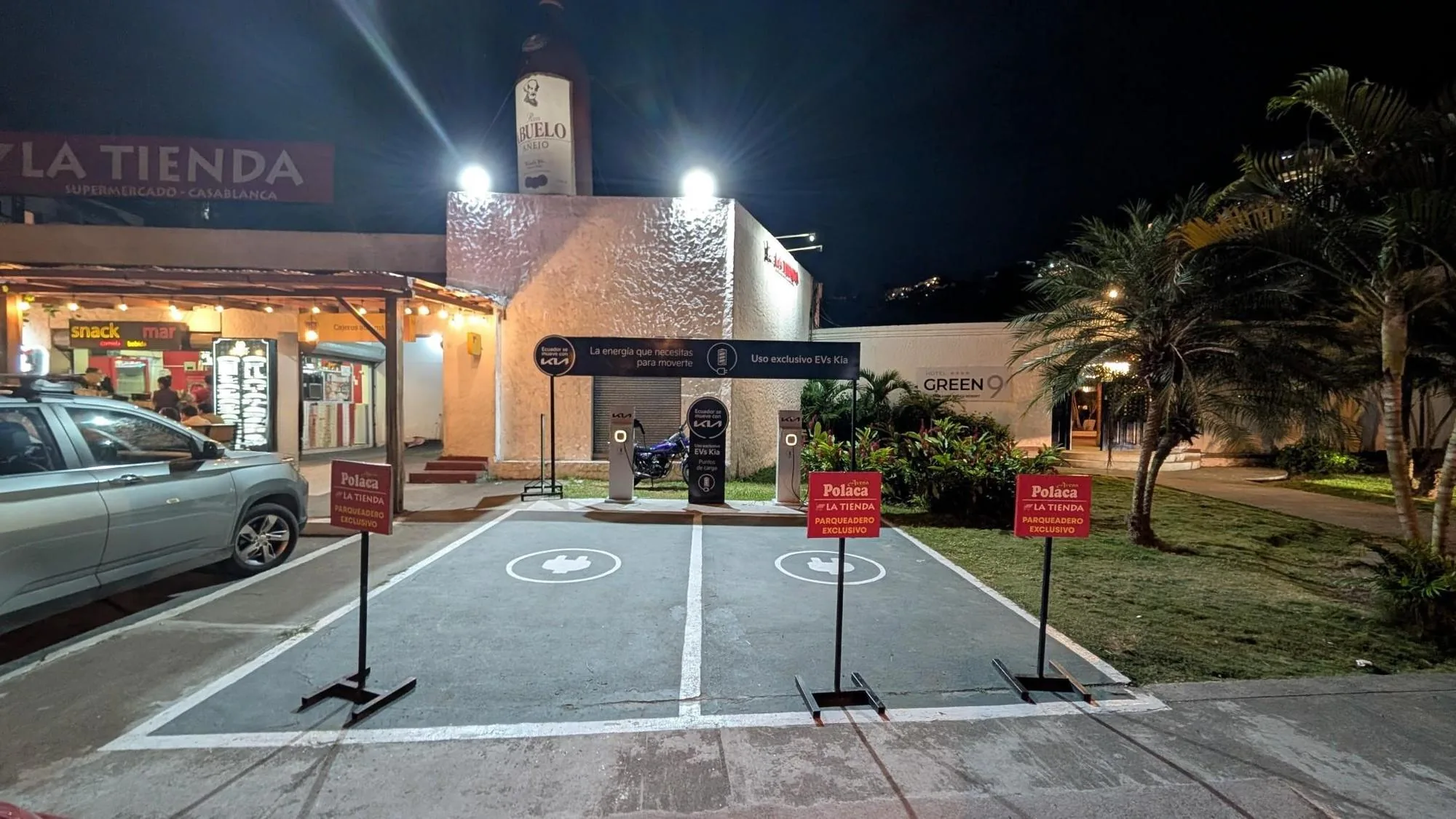 PARQUEADERO LA TIENDA