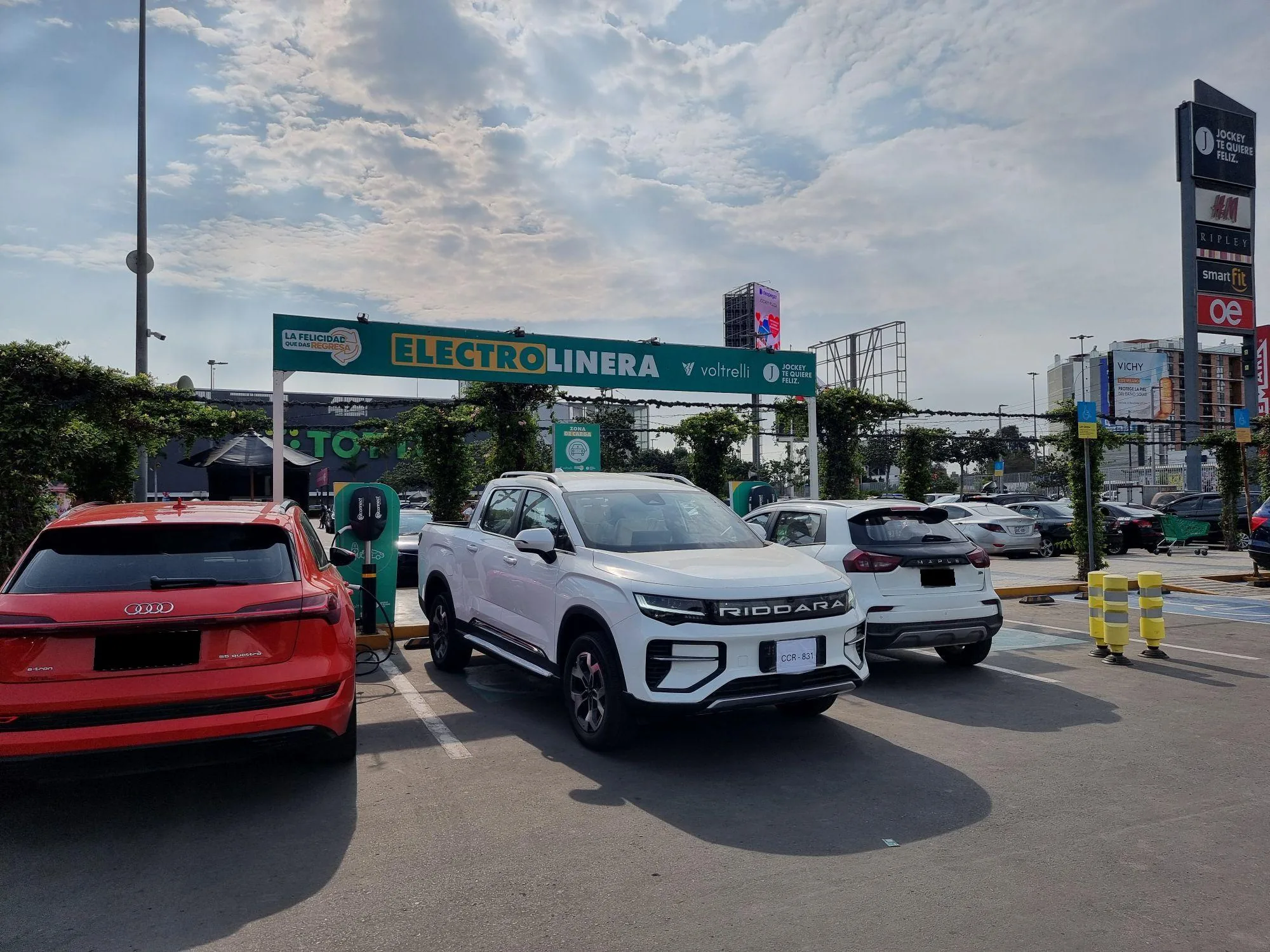 JOCKEY PLAZA (VOLTRELLI-EVCONNECT)