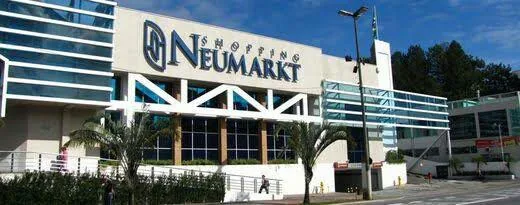 NEUMARKT SHOPPING