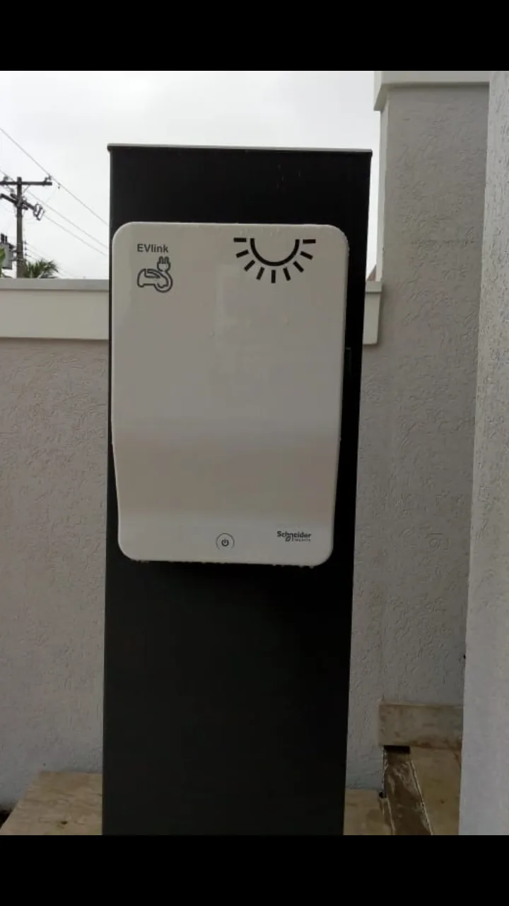 Eletroposto em Jardim Acapulco, Guarujá (COMING SOON)