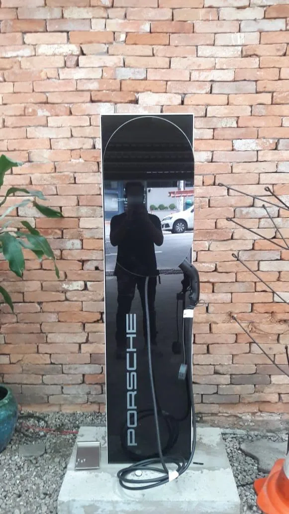 PORSCHE STATION | RESTAURANTE FIGUEIRA RUBAIYA