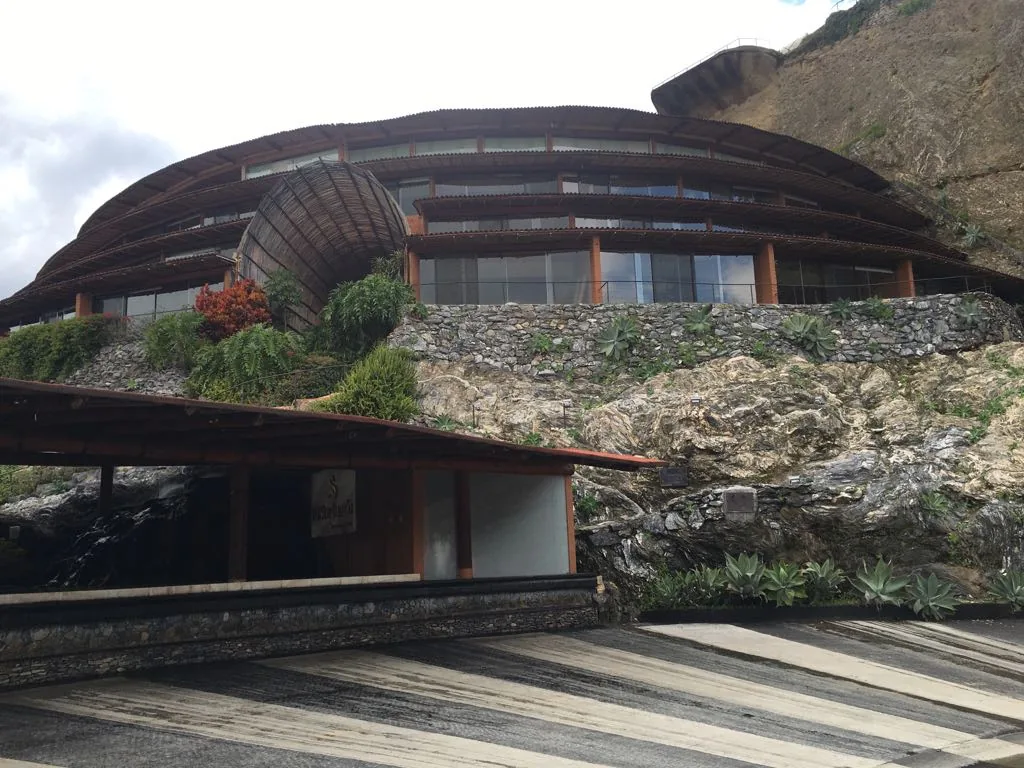 EL SANTUARIO RESORT
