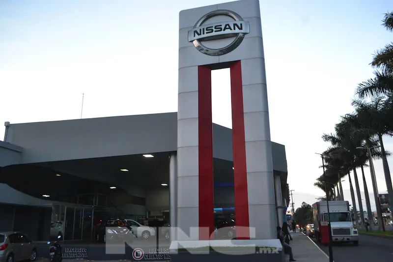 NISSAN TEPIC