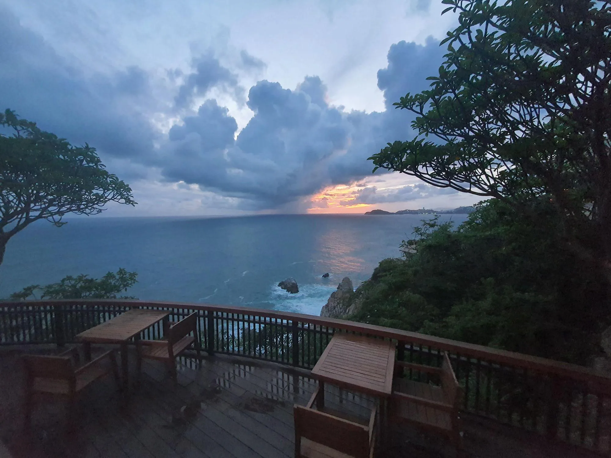 BANYAN TREE ACAPULCO (1)