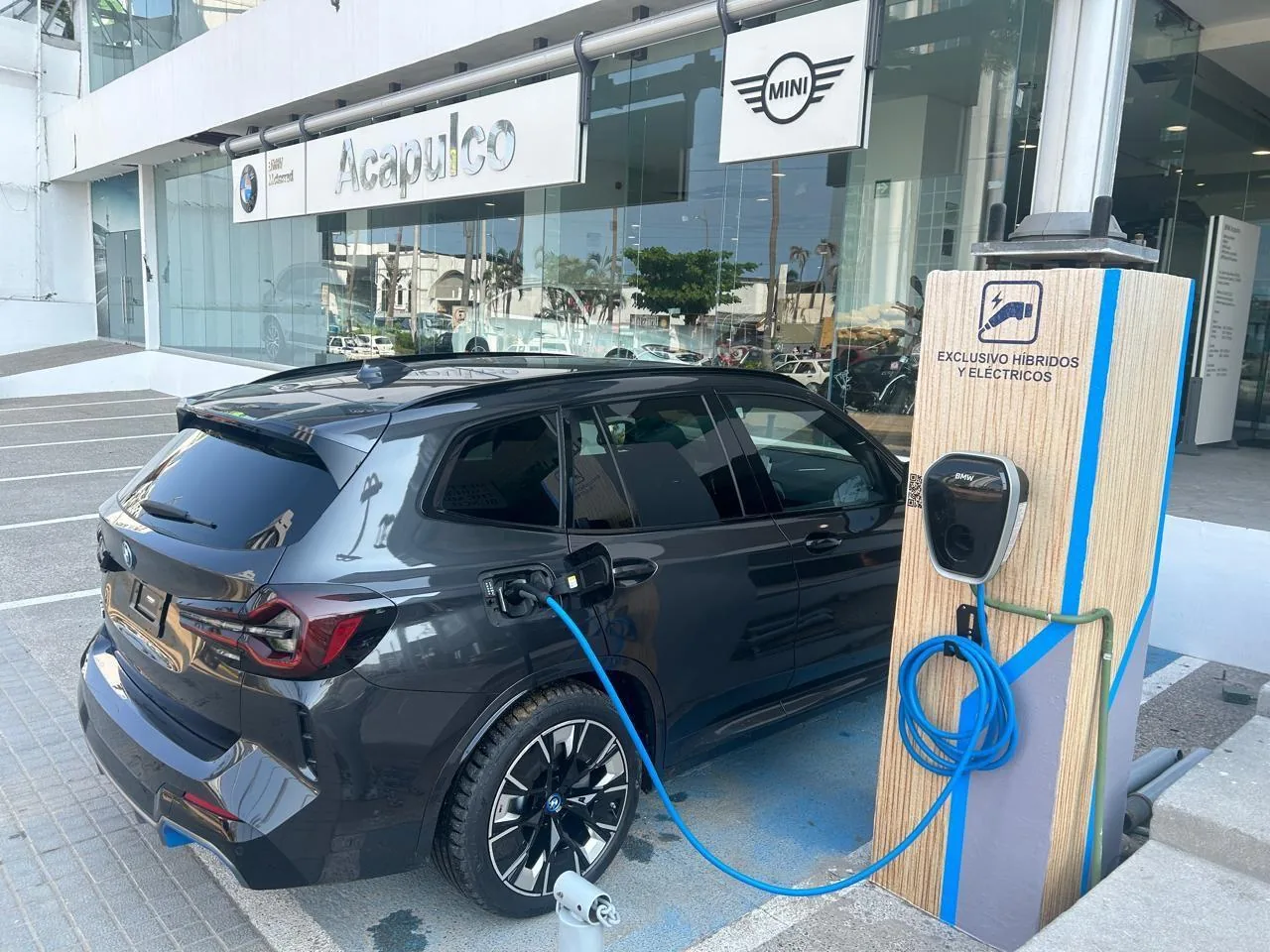 BMW ACAPULCO