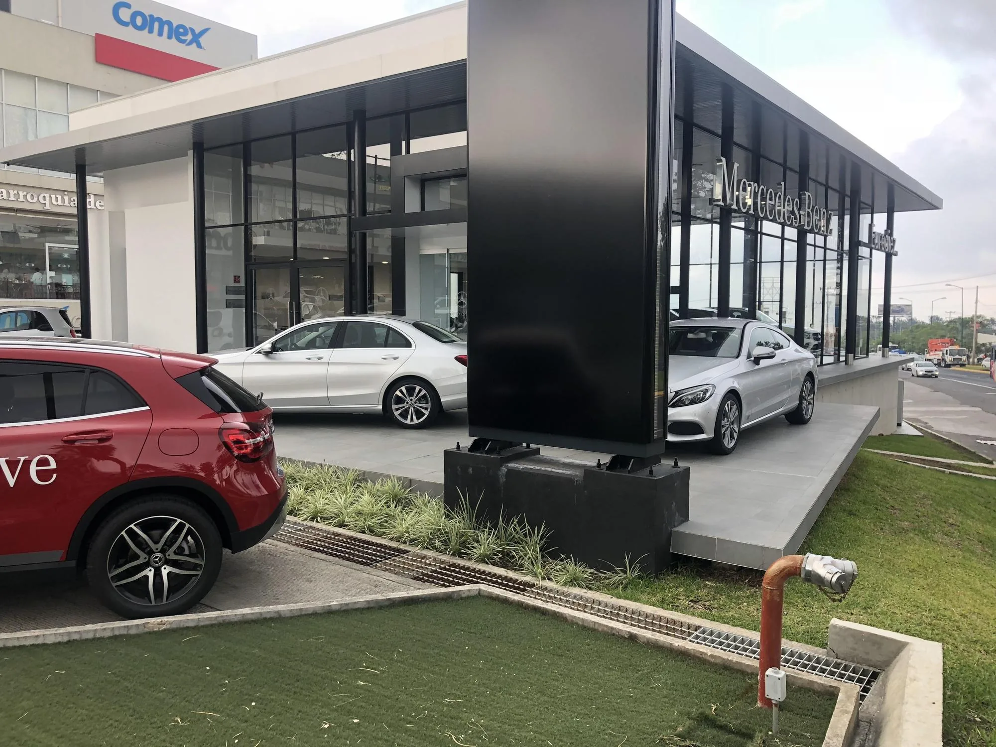 MERCEDES BENZ
