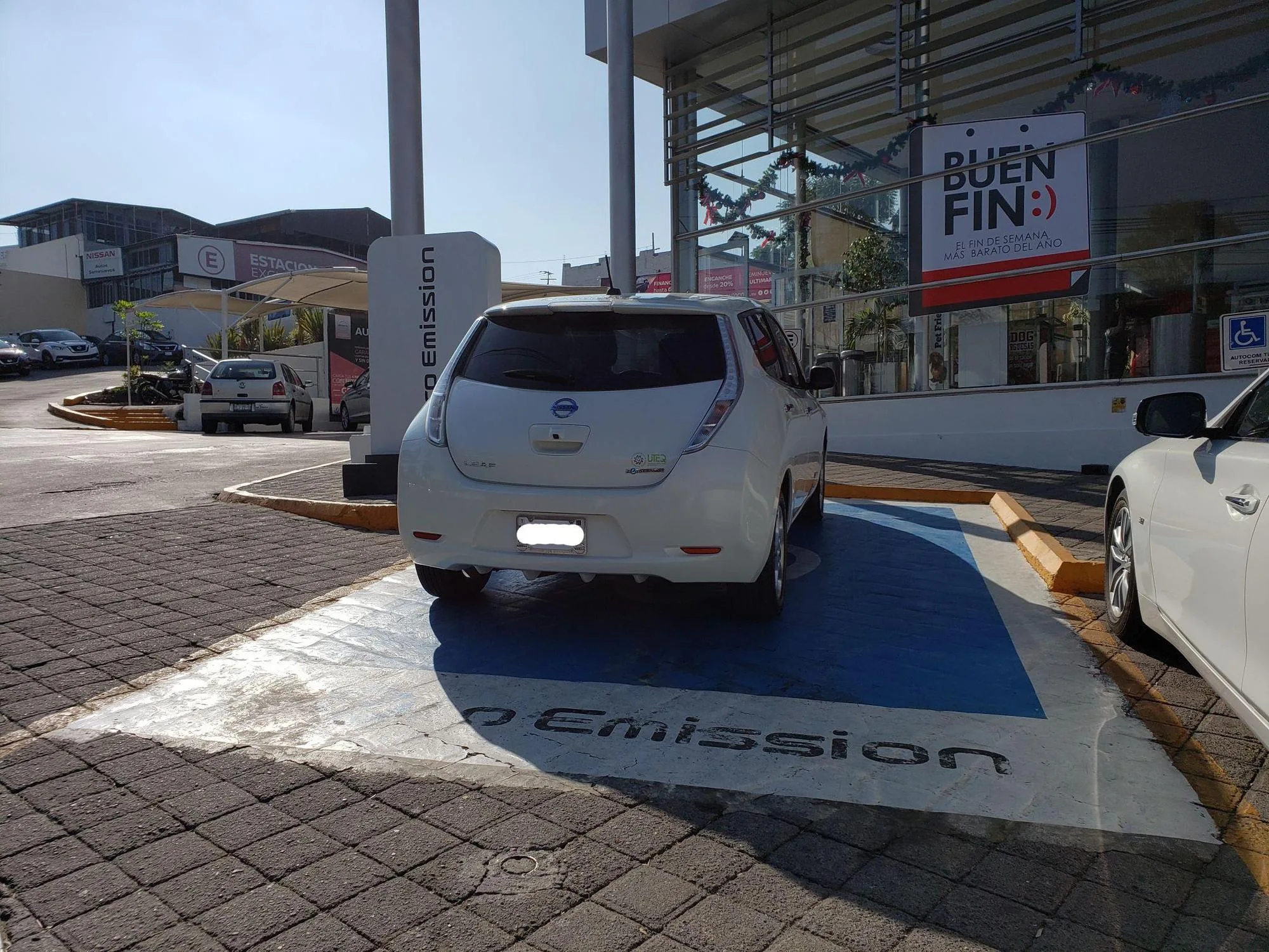 NISSAN AUTOCOM