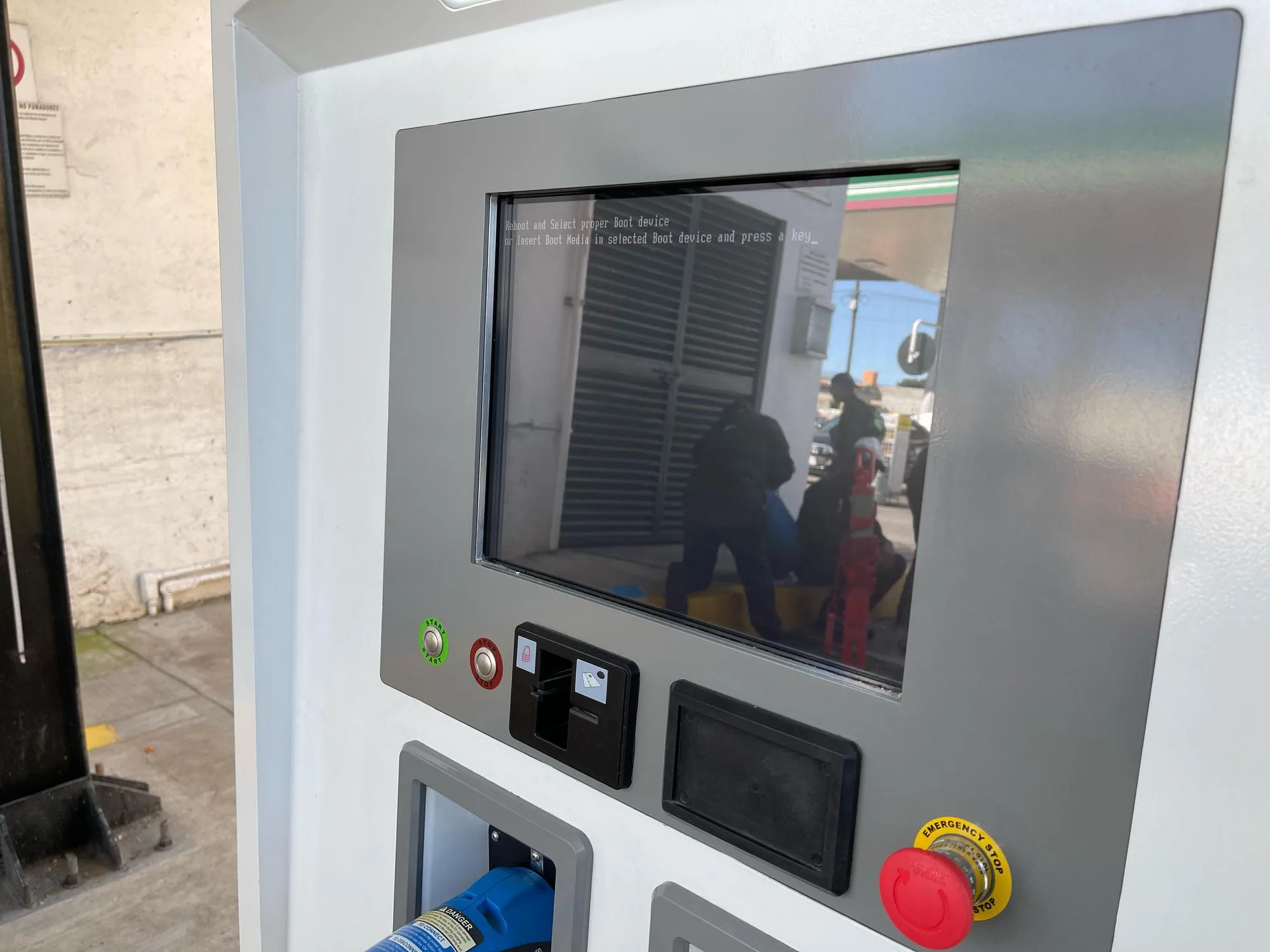 GASOLINERA PEMEX