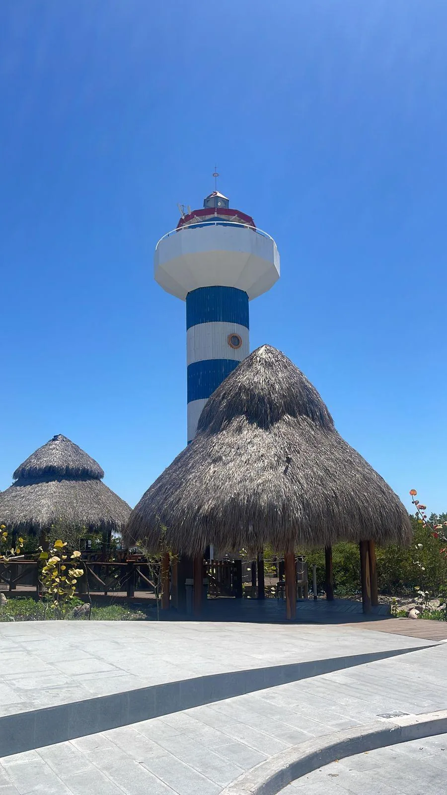 MARINA & CLUB DE YATES ISLA CORTÉS