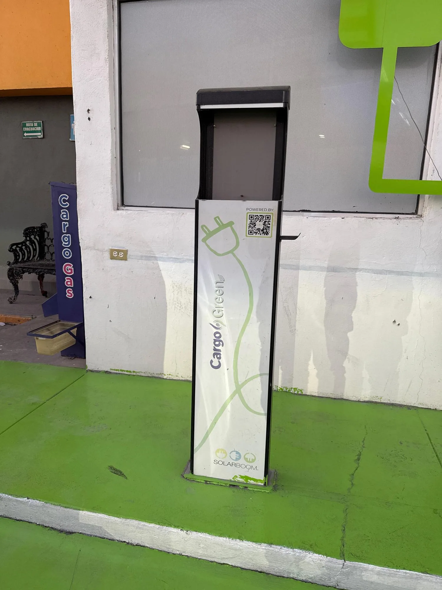 CARGO GAS GREEN STATION