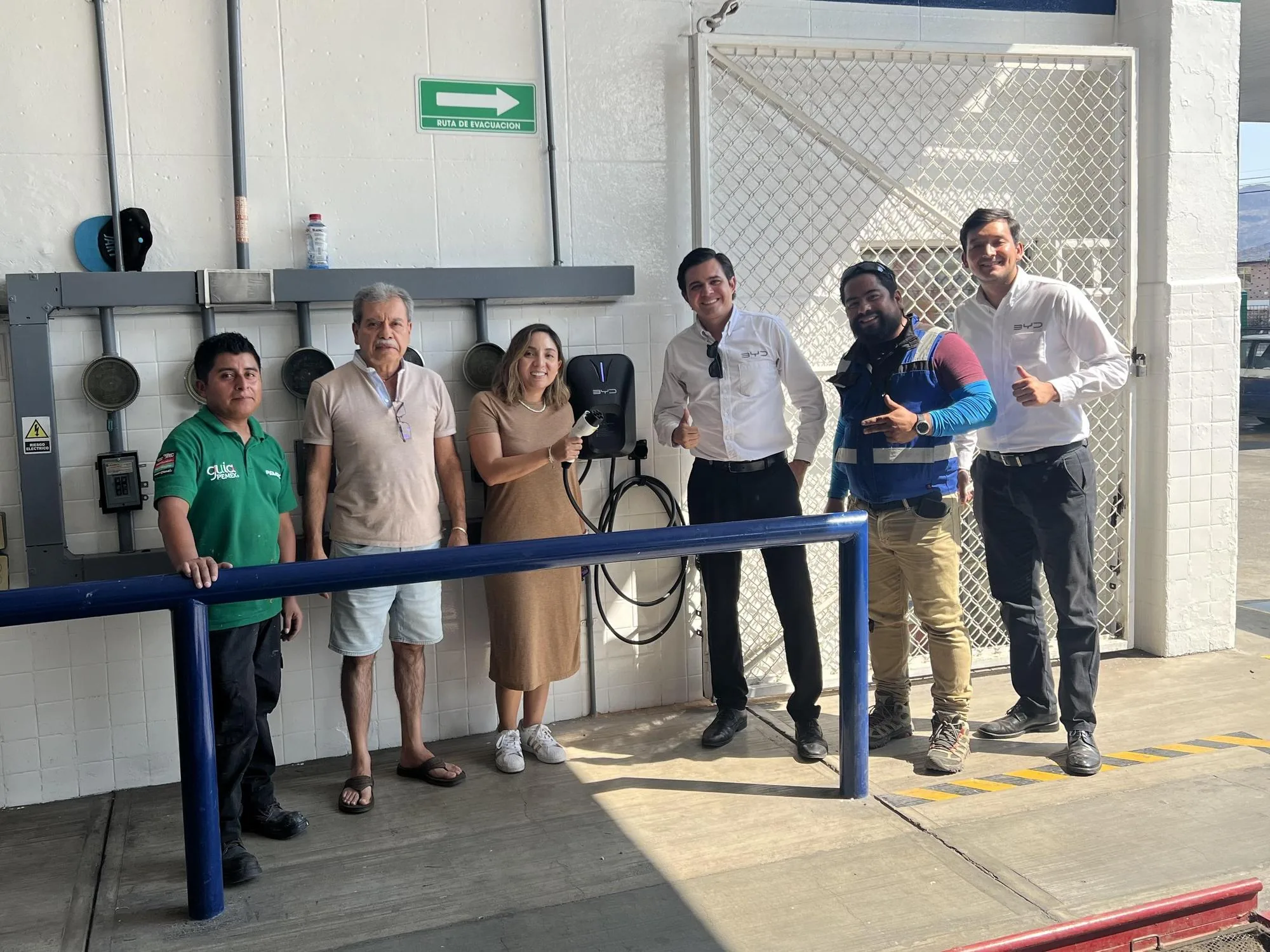 ESTACIÓN DE CARGA BYD (FAJA DE ORO)