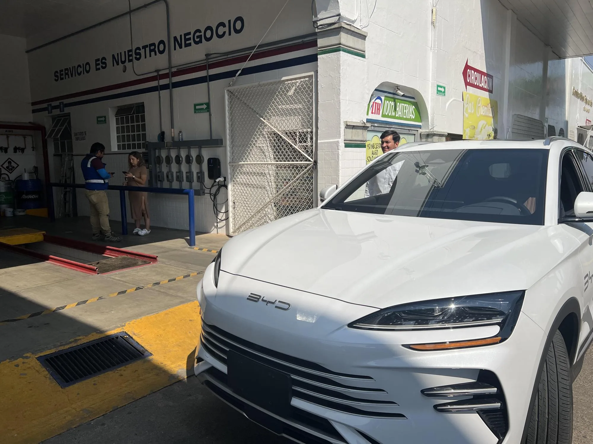ESTACIÓN DE CARGA BYD (FAJA DE ORO)