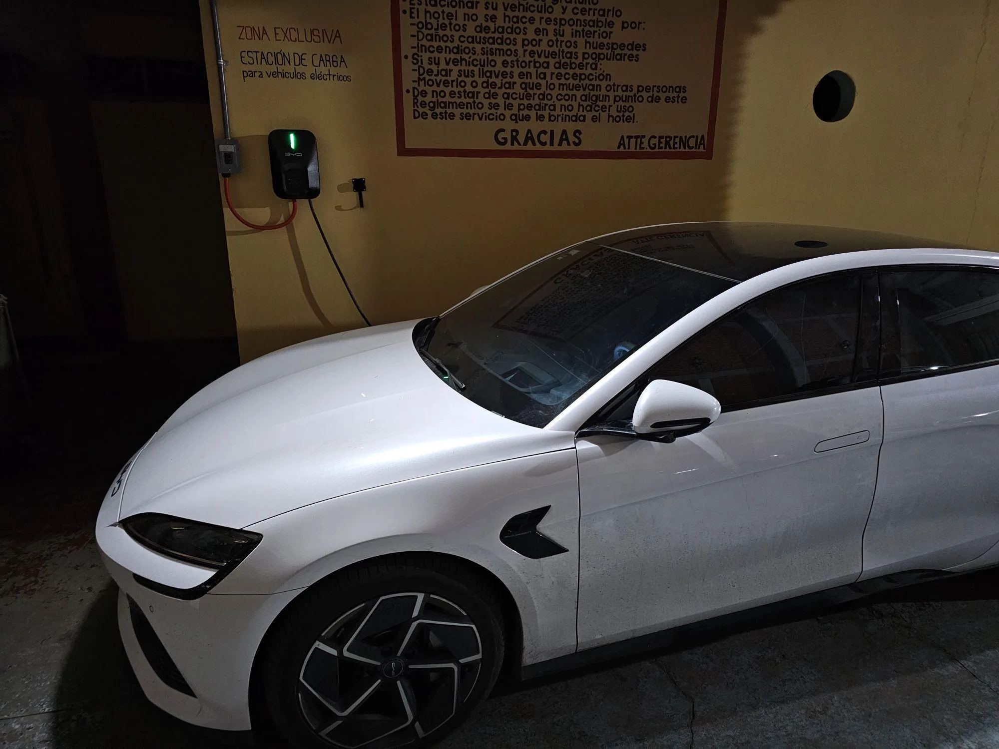 BYD ESTACIÓN DE CARGA (HOTEL MESÓN DEL REY)
