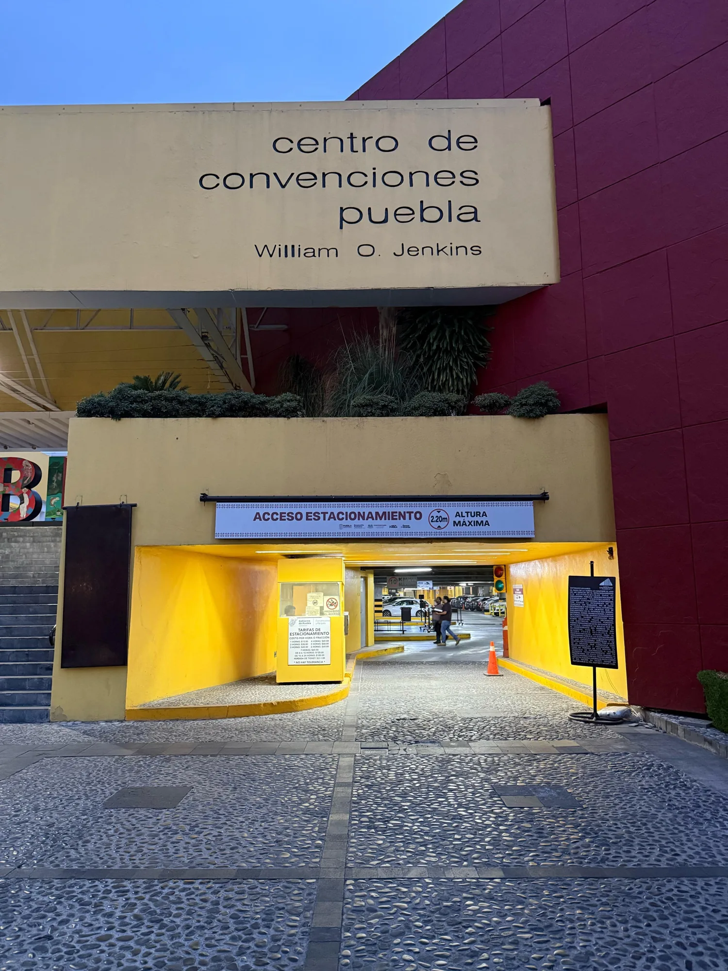 EVERGO ESTACIÓN DE RECARGA - CENTRO DE CONVENCIONES