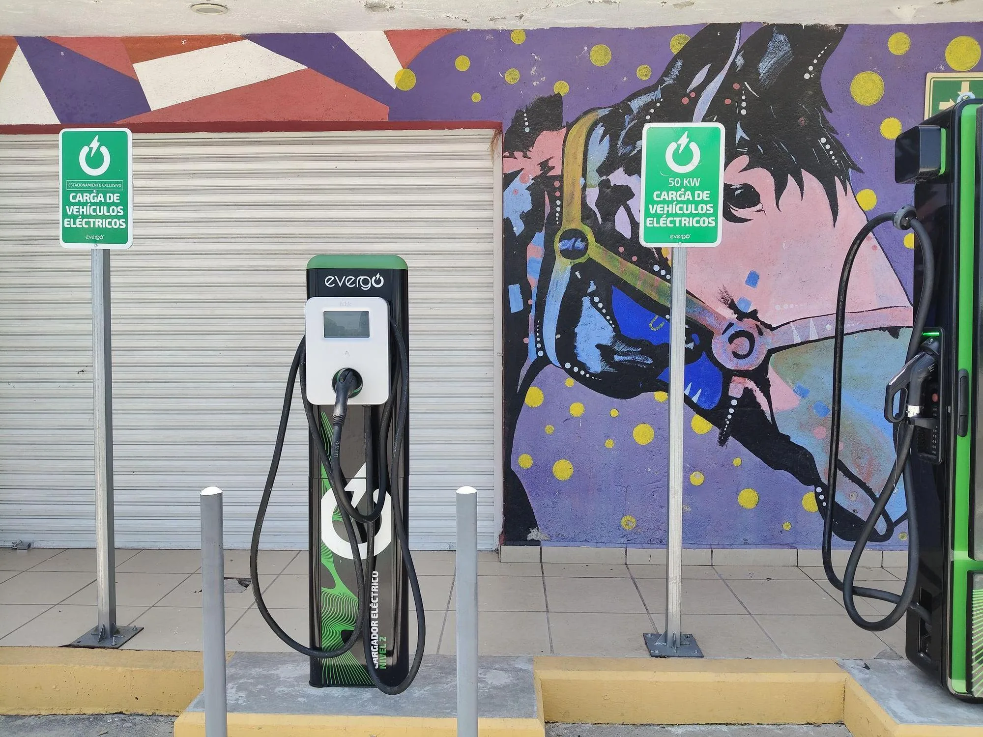 VALERO GASOLINERA