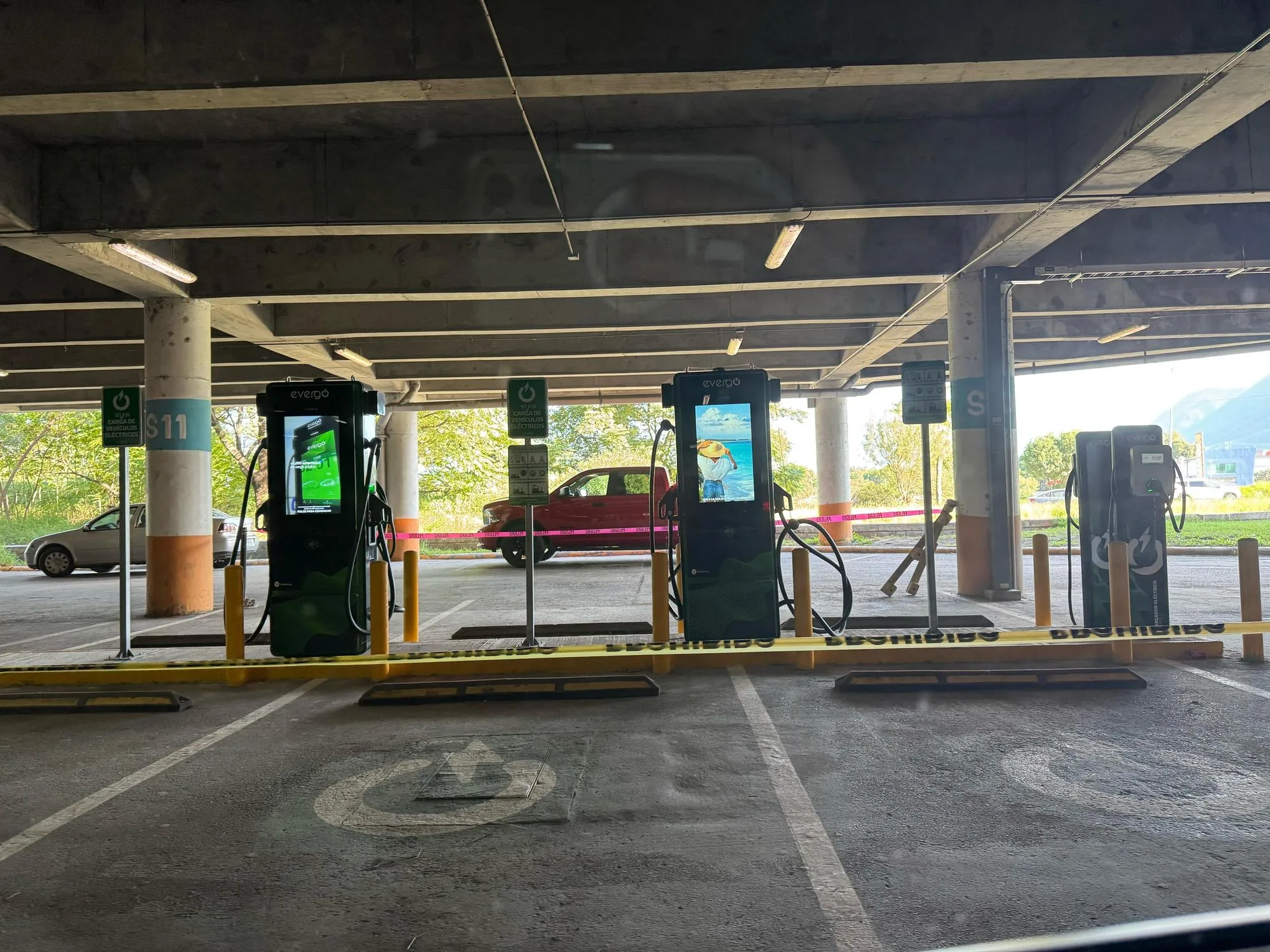 MULTIPLAZA LINDAVISTA SÓTANO