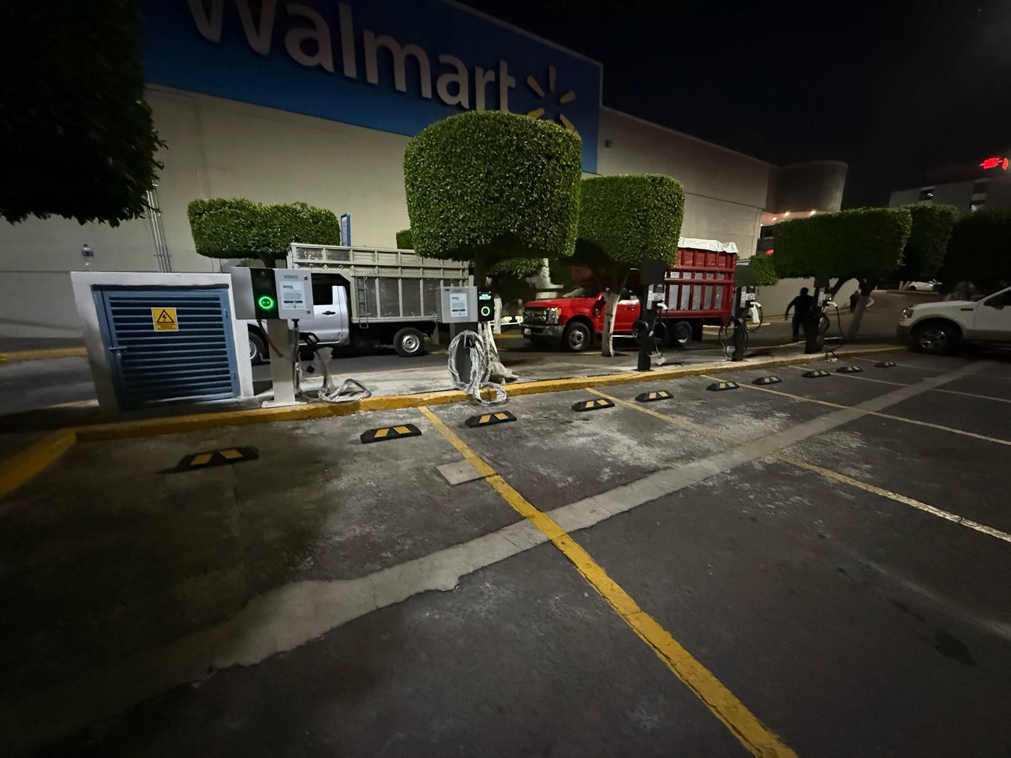 WALMART PERISUR