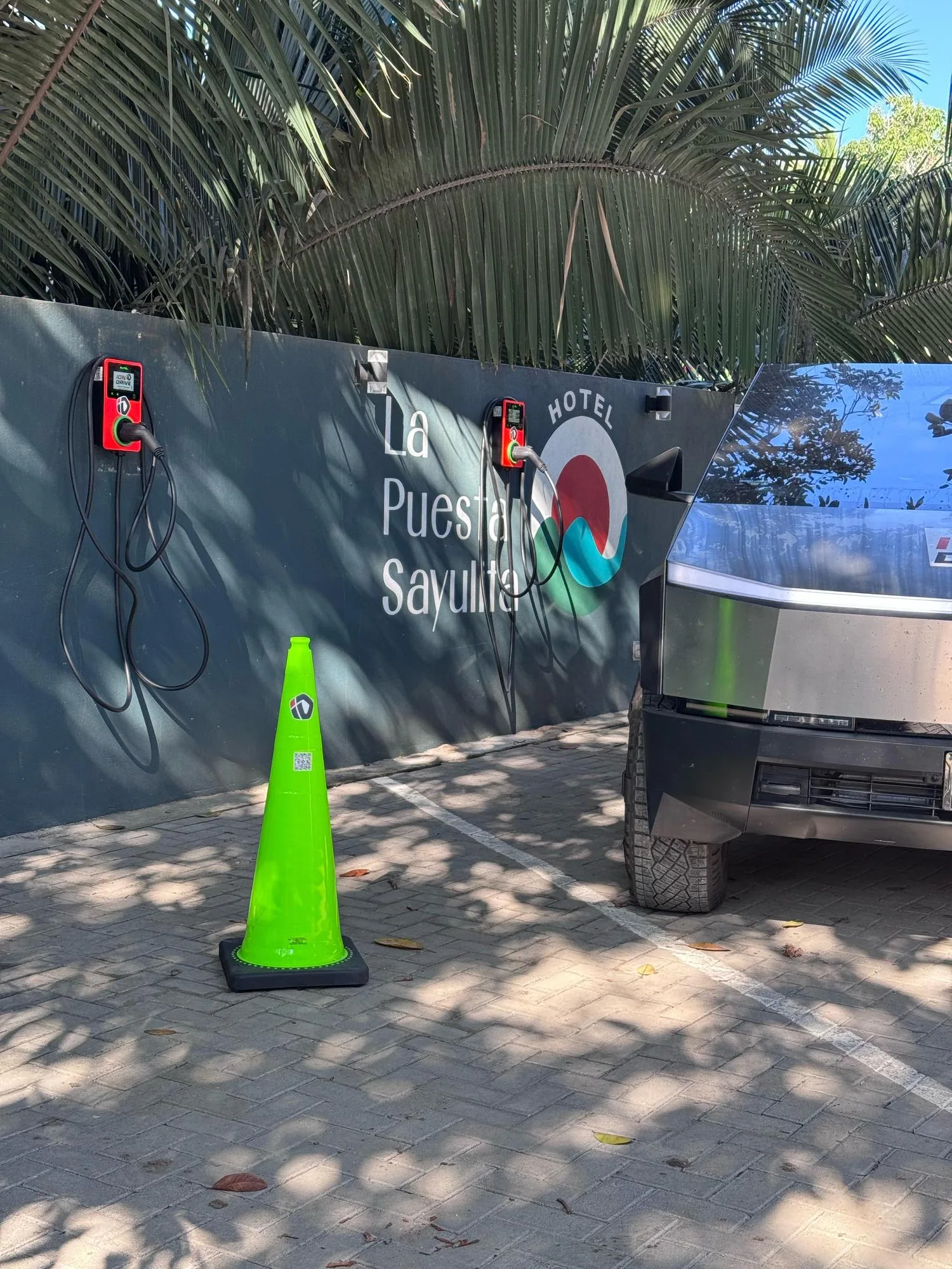 LA PUESTA SAYULITA HOTEL