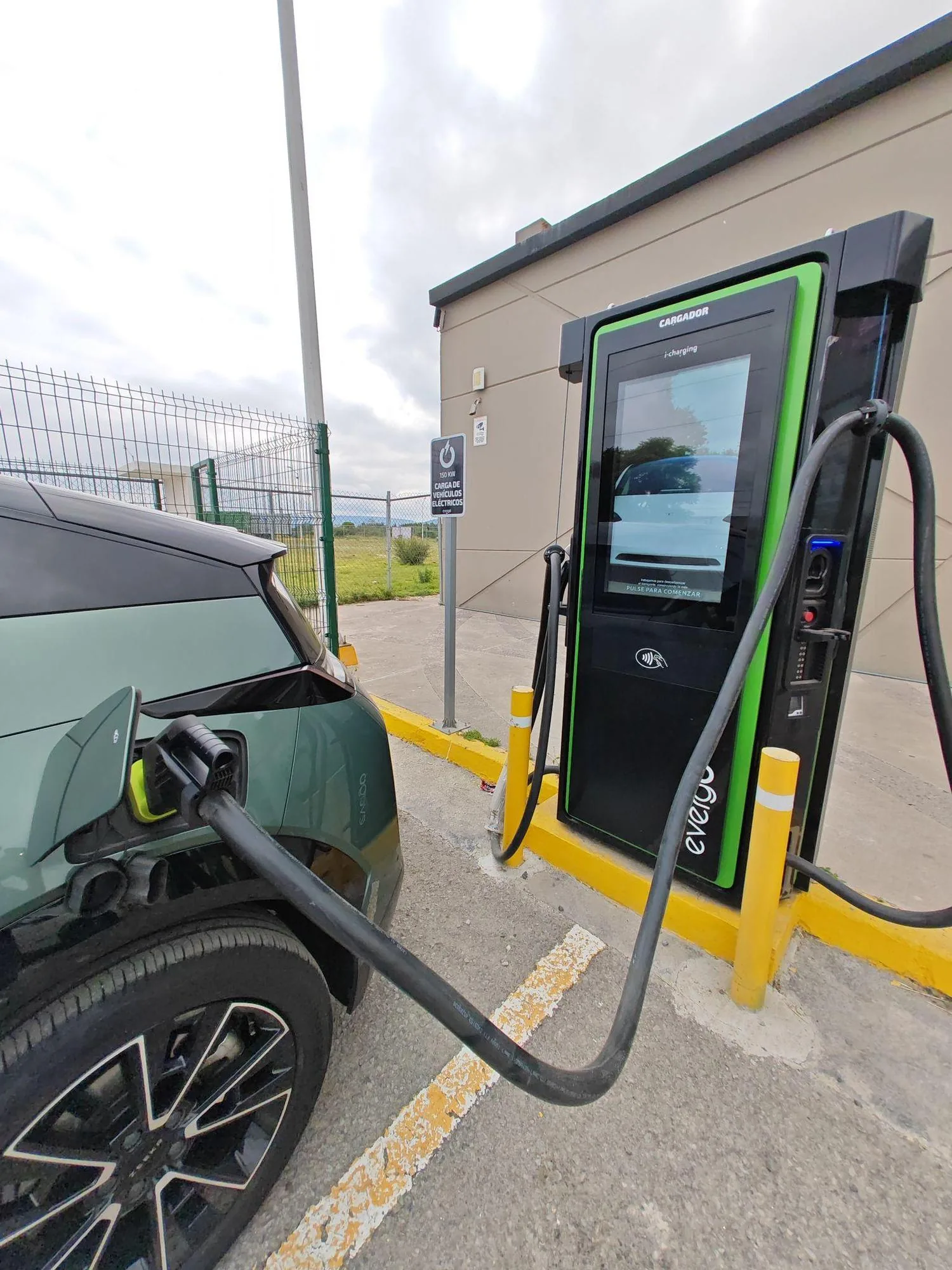 ESTACIÓN CARGA EVERGO