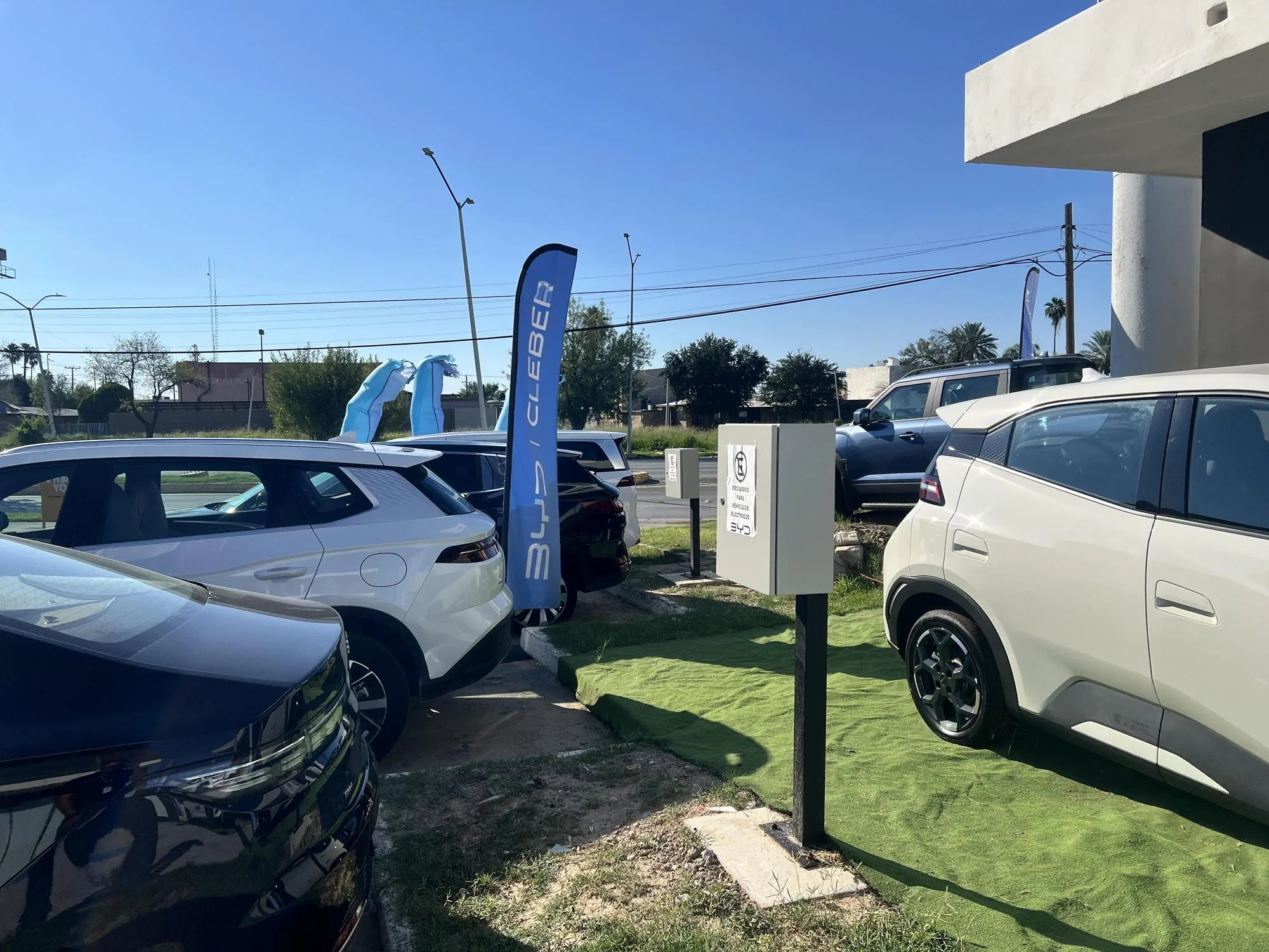 PUNTO DE VENTA BYD NUEVO LAREDO