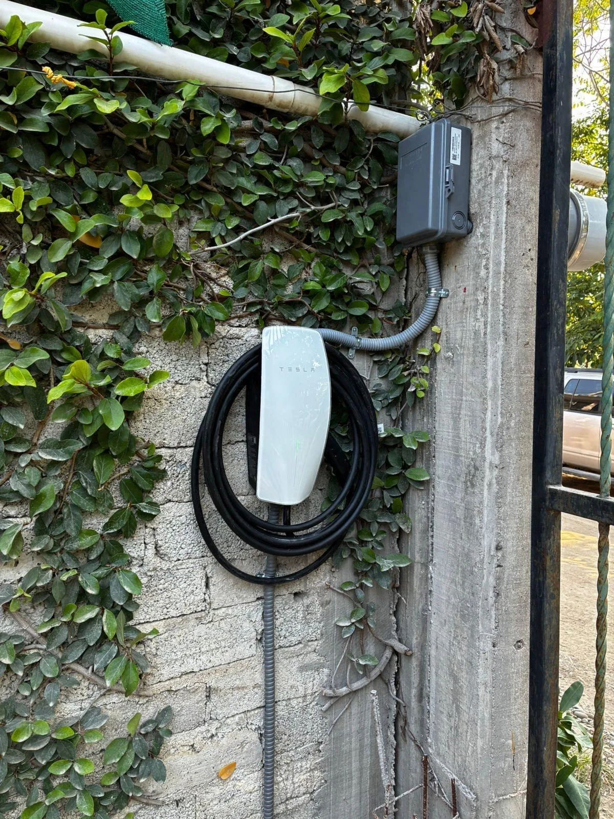 CARGADOR TESLA – CONCÁ (EMERGENCIA)