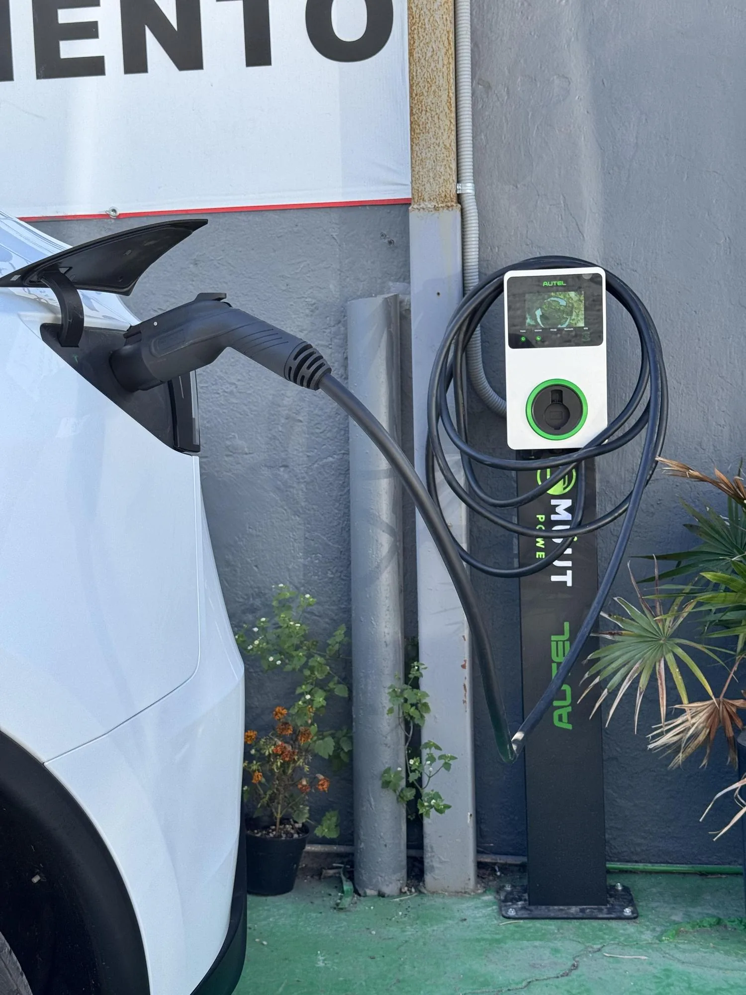 MUUT POWER ABABOR CHARGING STATION
