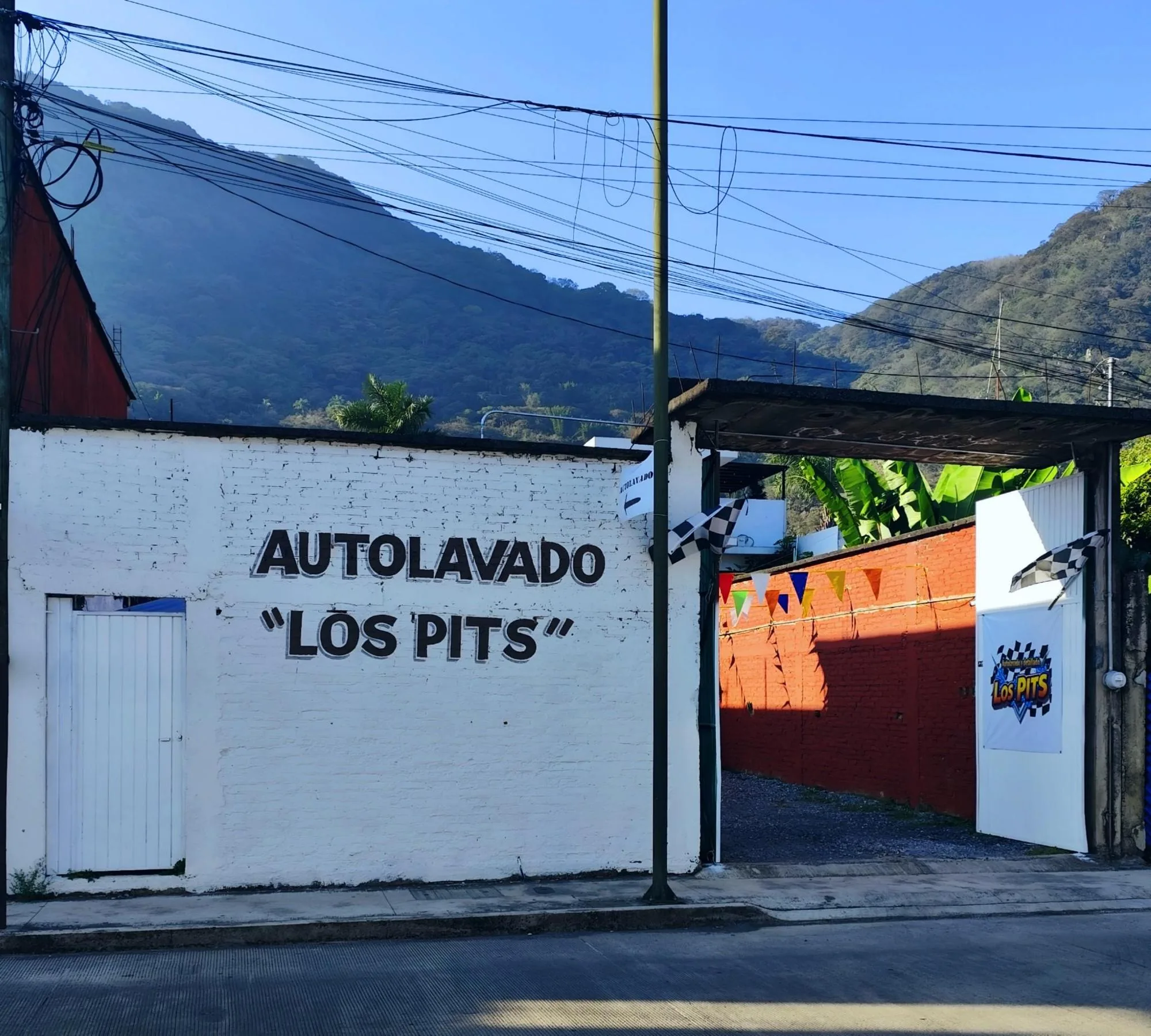 LOS PITS AUTOLAVADO