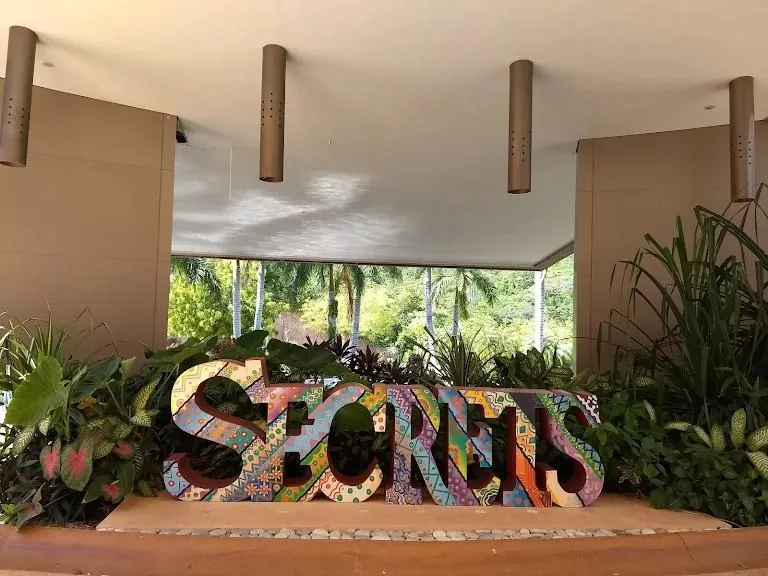 SECRETS HUATULCO