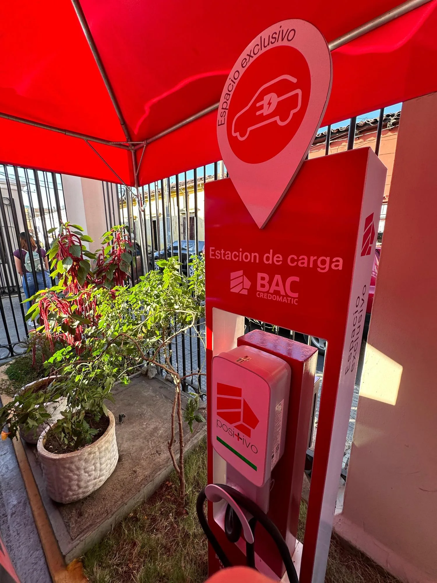 BAC CREDOMATIC SANTA ANA