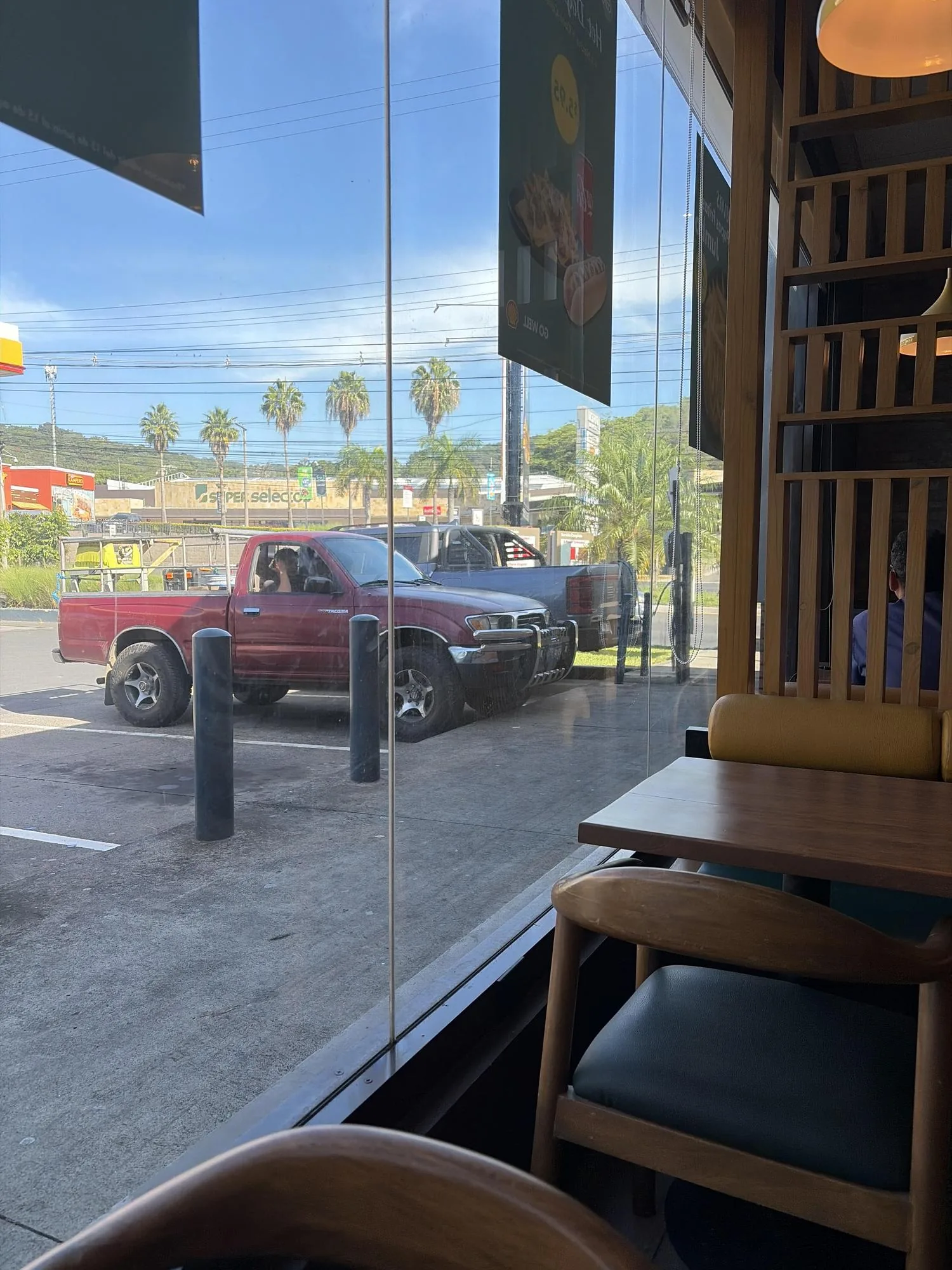 SHELL VIA DEL MAR (BMW)
