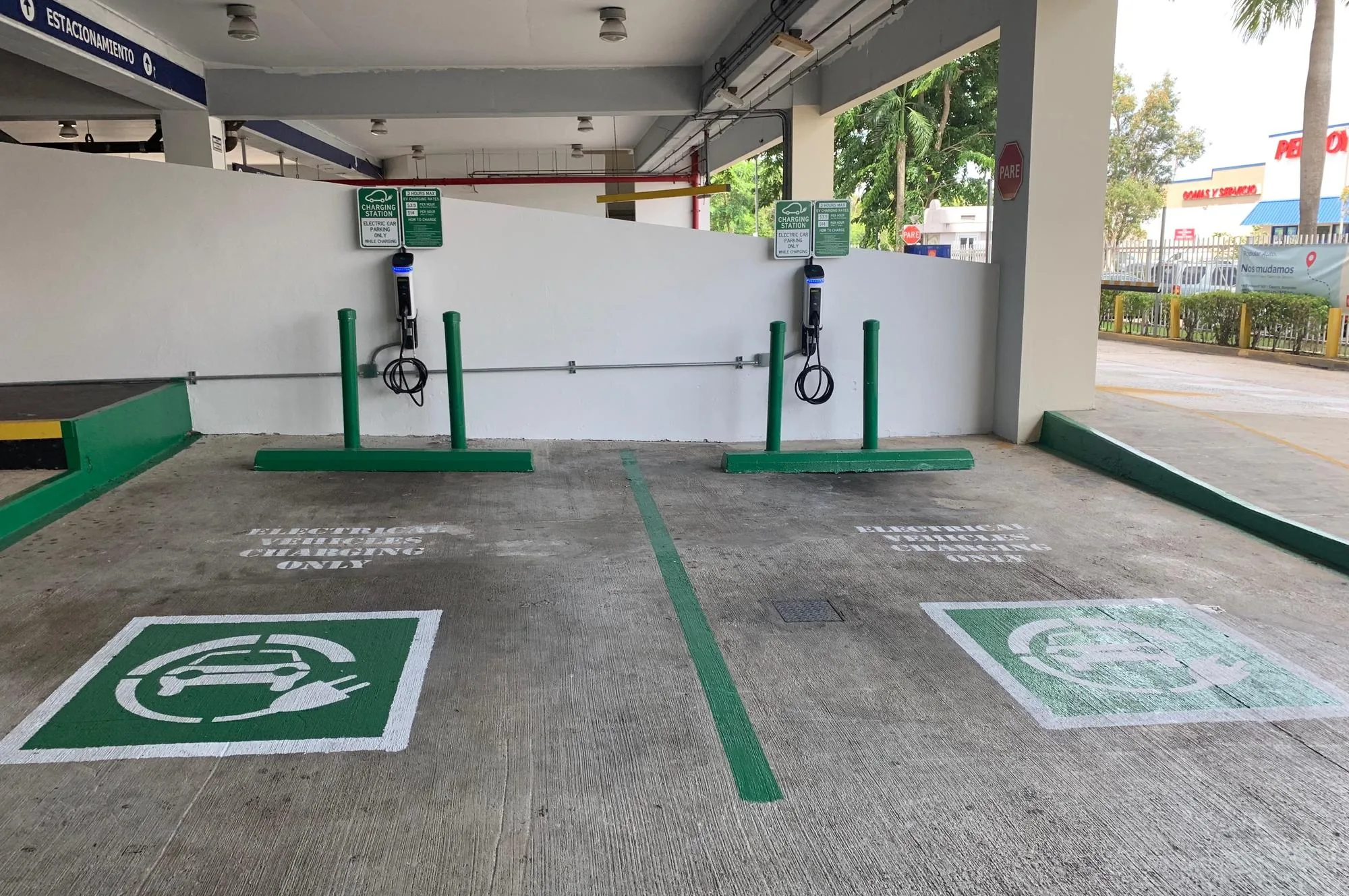ESTACIONAMIENTO EDIFICIO ALTAMIRA