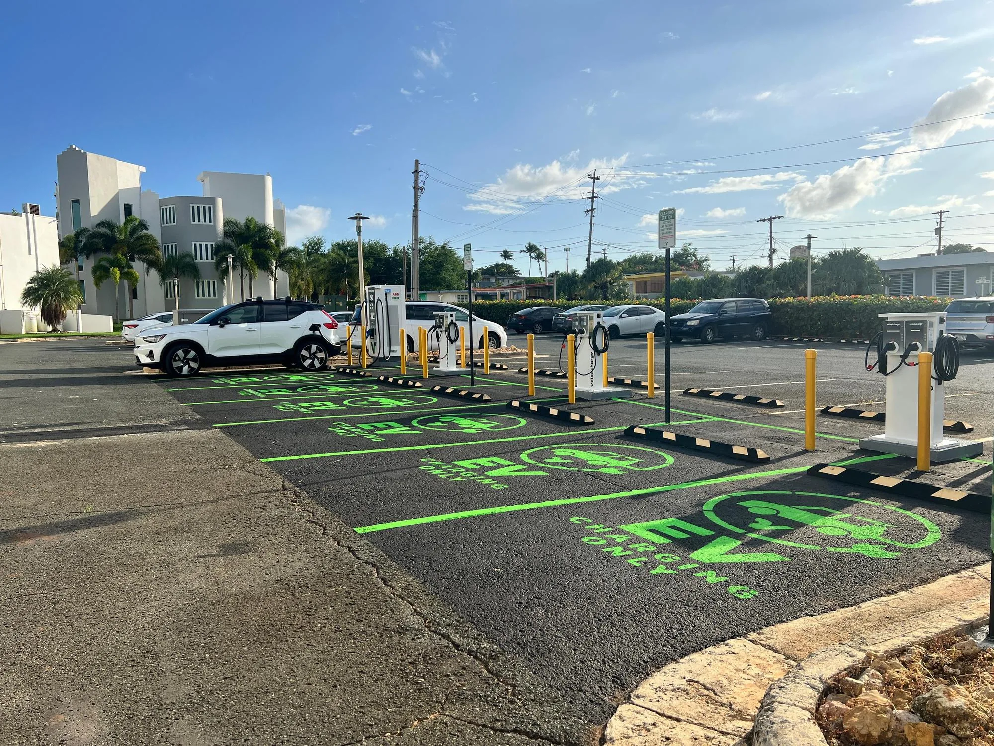 VELOCICHARGE CHARGING STATION - AGUADILLA COURTYARD HOTEL