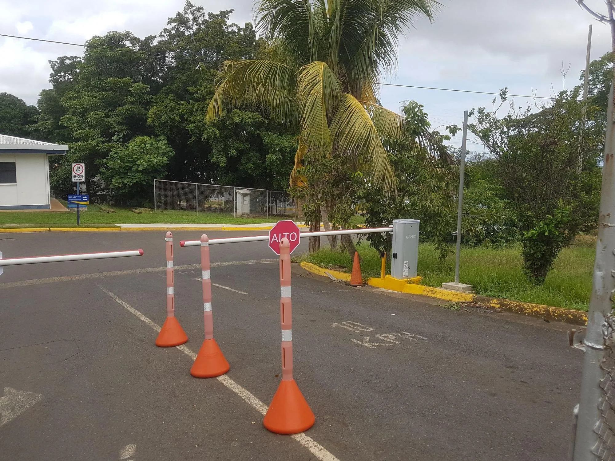 PLANTEL ICE BARRANCA NO ES PUBLICO