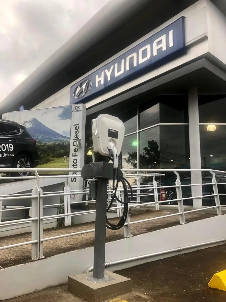 HYUNDAI LA URUCA