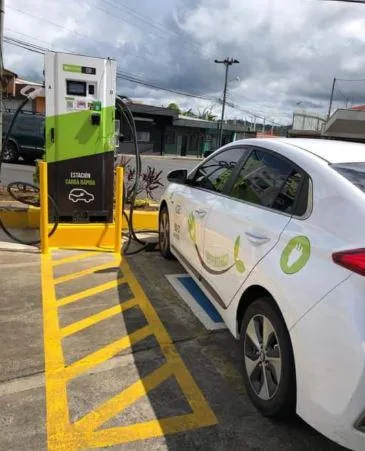 SERVICENTRO MOLIGAS