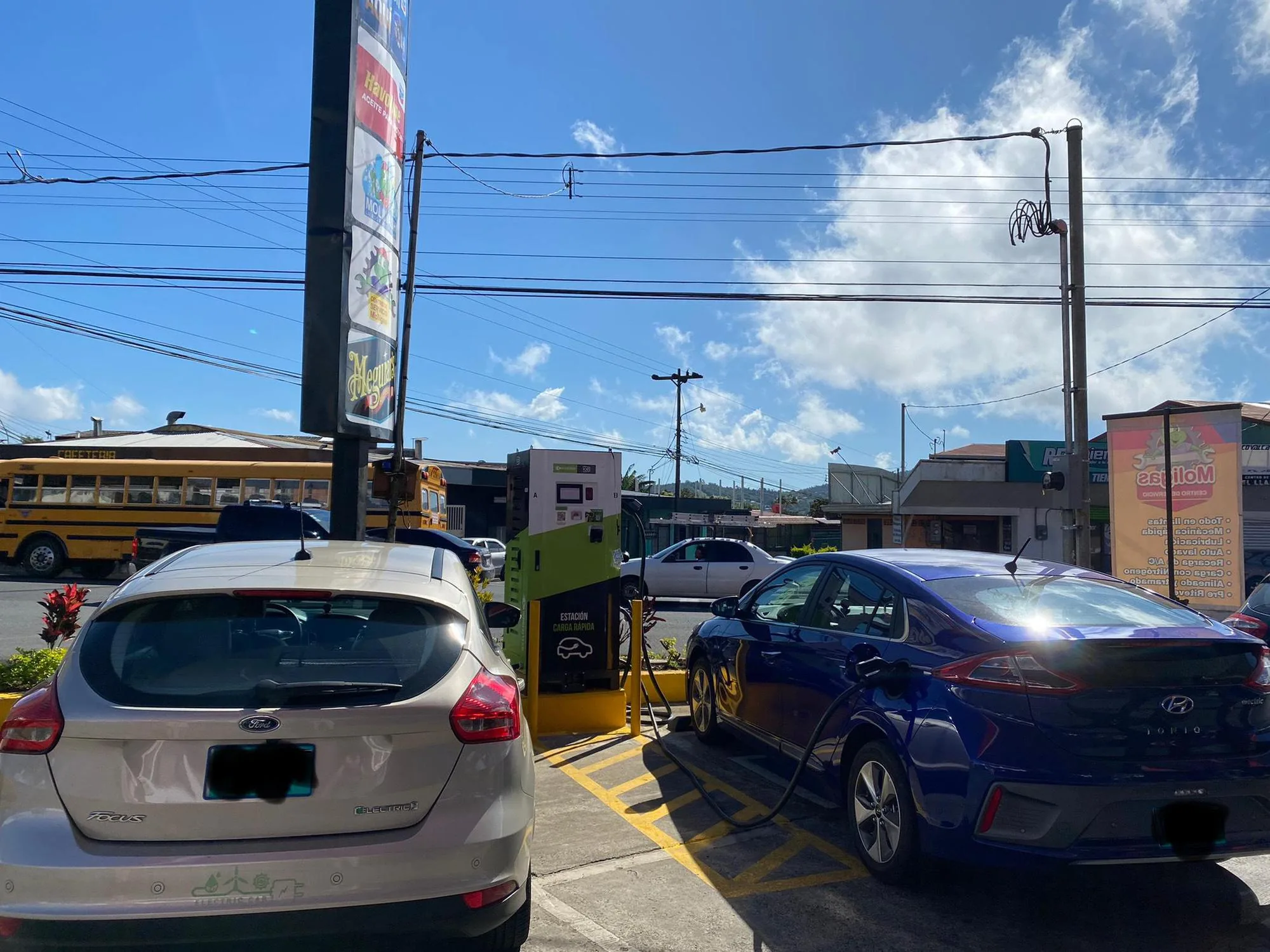 SERVICENTRO MOLIGAS